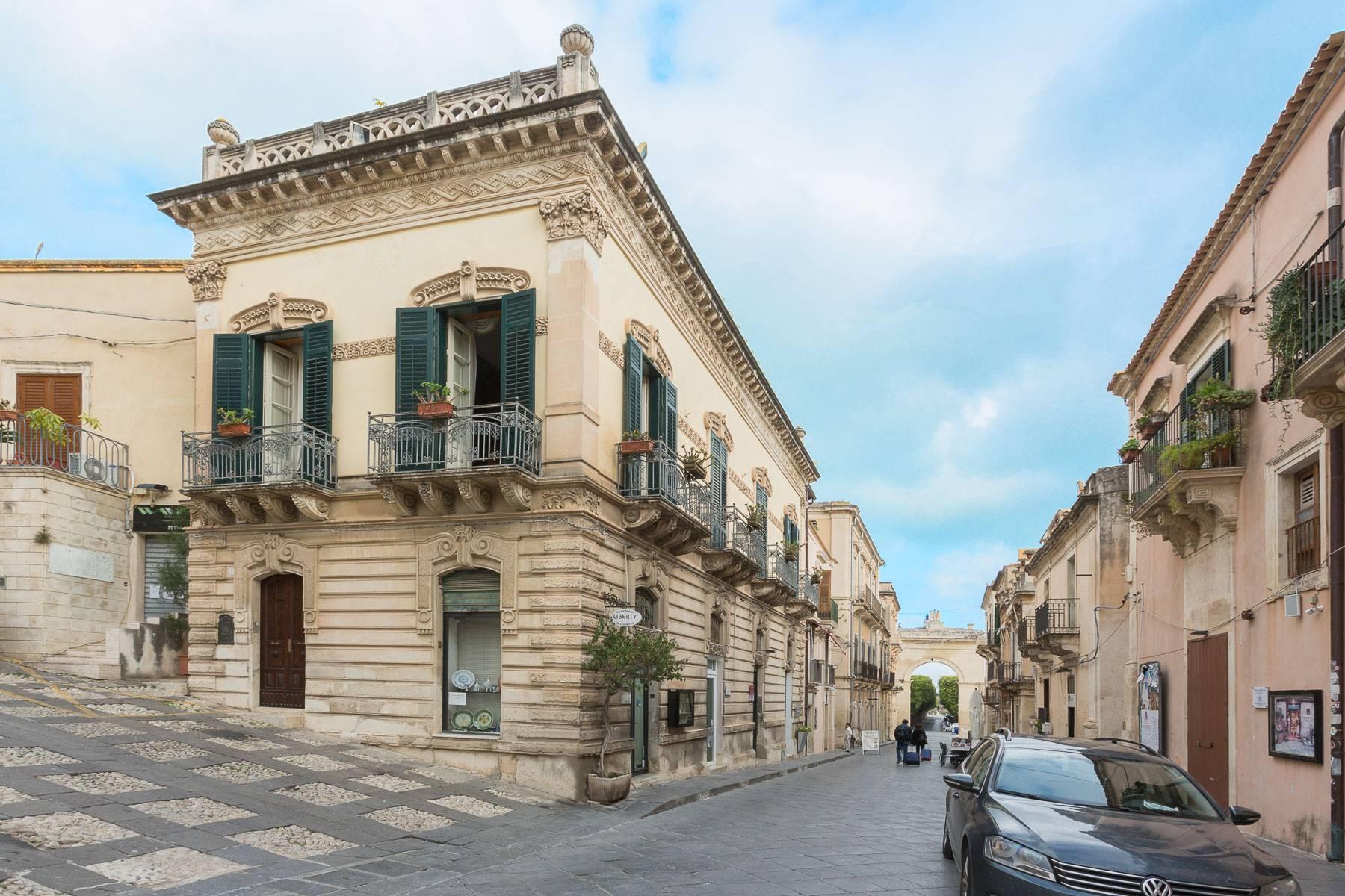 Indipendent house with terrace and view to historical center of Noto - 26