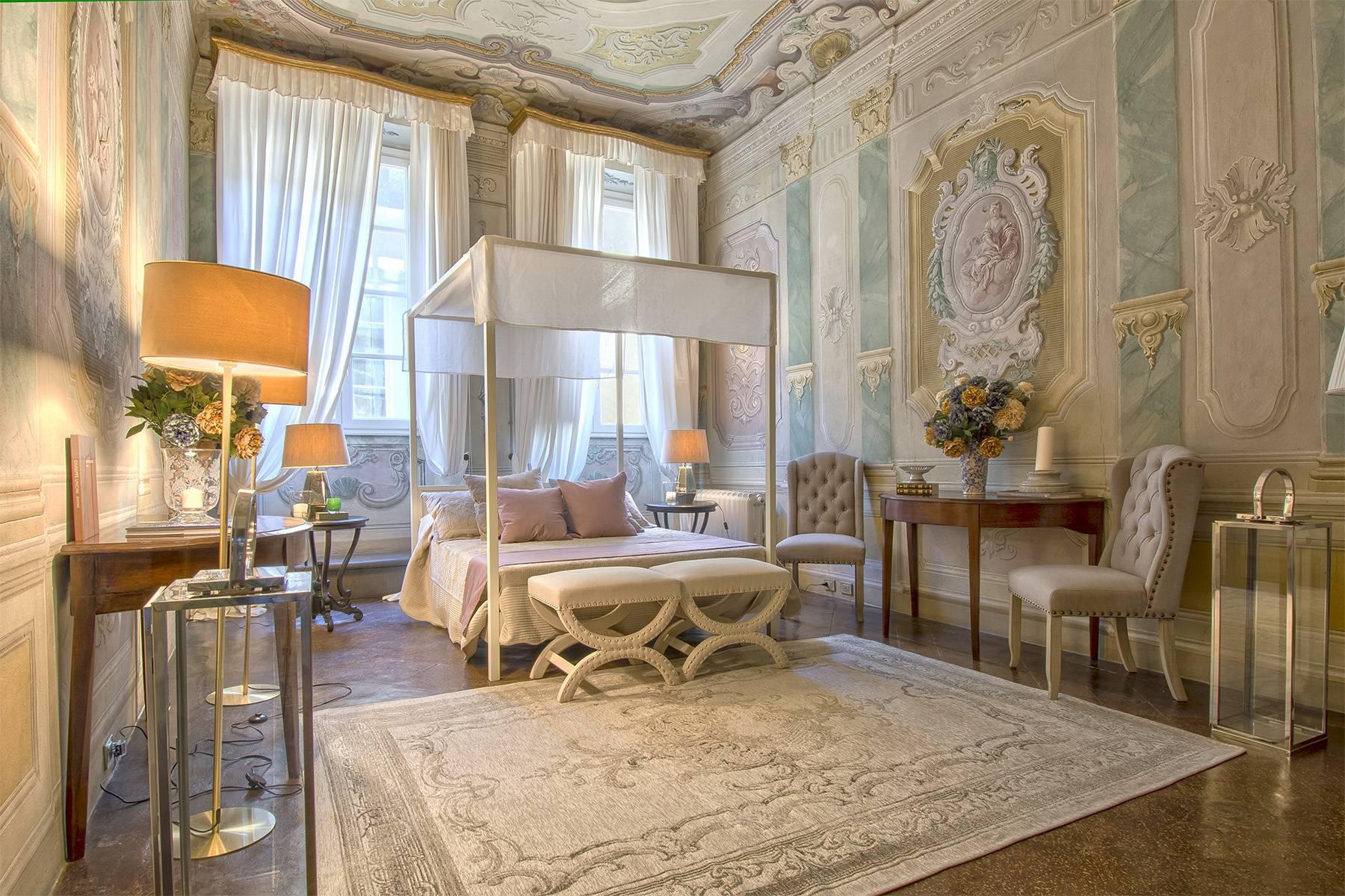 Large Luxury apartment in the heart of Lucca historic centre - 11