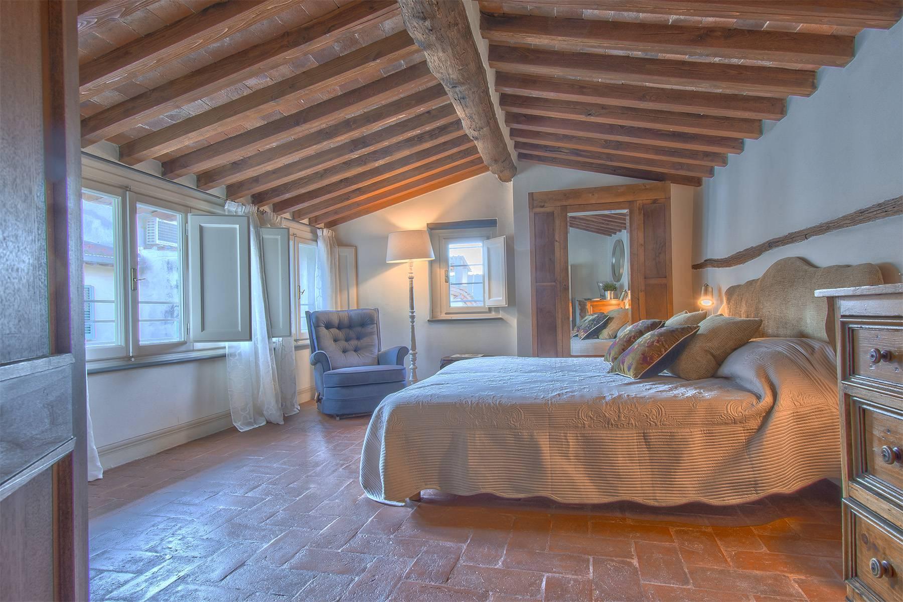 Large Luxury apartment in the heart of Lucca historic centre - 27