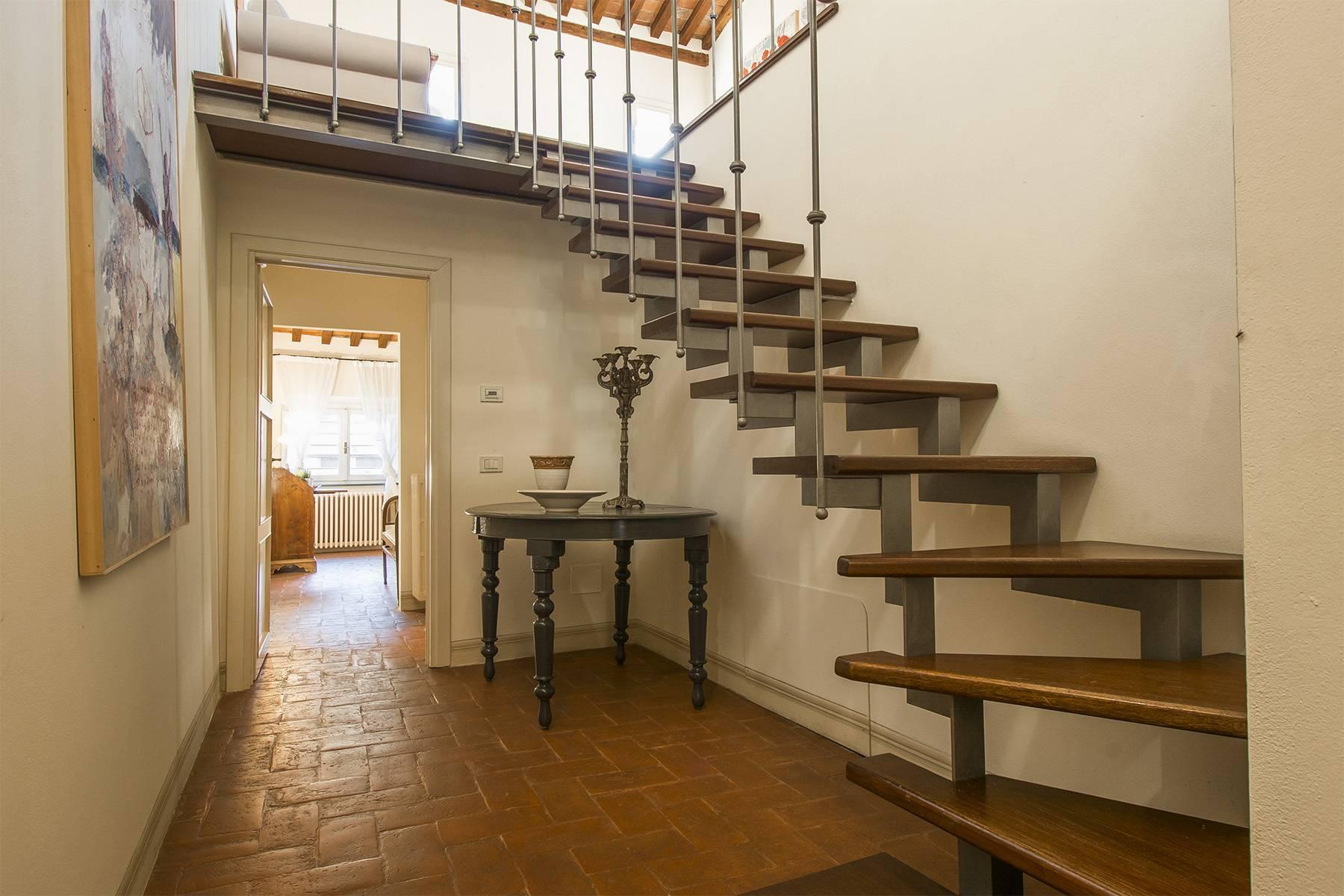 Large Luxury apartment in the heart of Lucca historic centre - 16