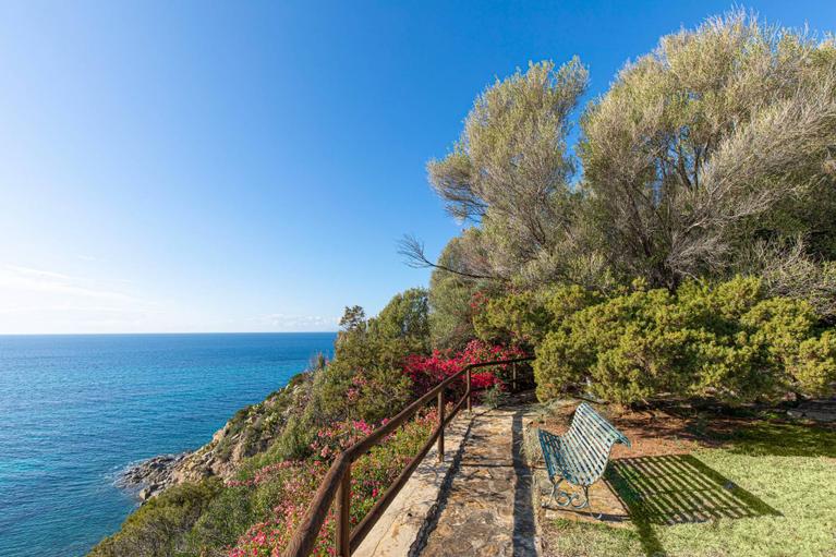 Italian Seaside Villas for sale, Waterfront Homes Italy Sotheby’s
