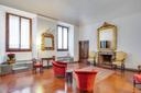 Grande appartamento in palazzo storico sul Ponte Vecchio, in vendita, Firenze | Sotheby’s Realty Italy - 1
