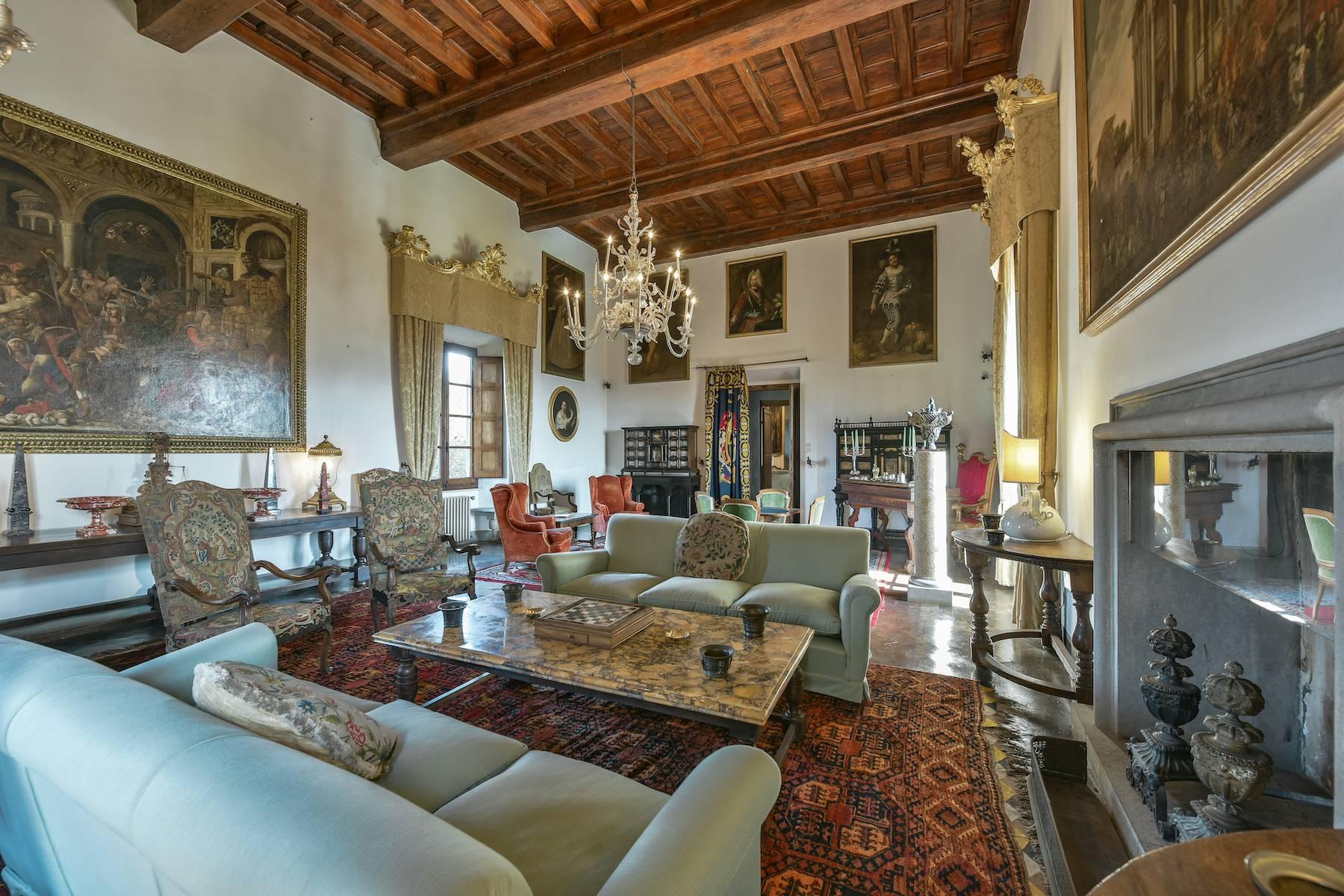 Majestic historical villa in the heart of Tuscany - 7