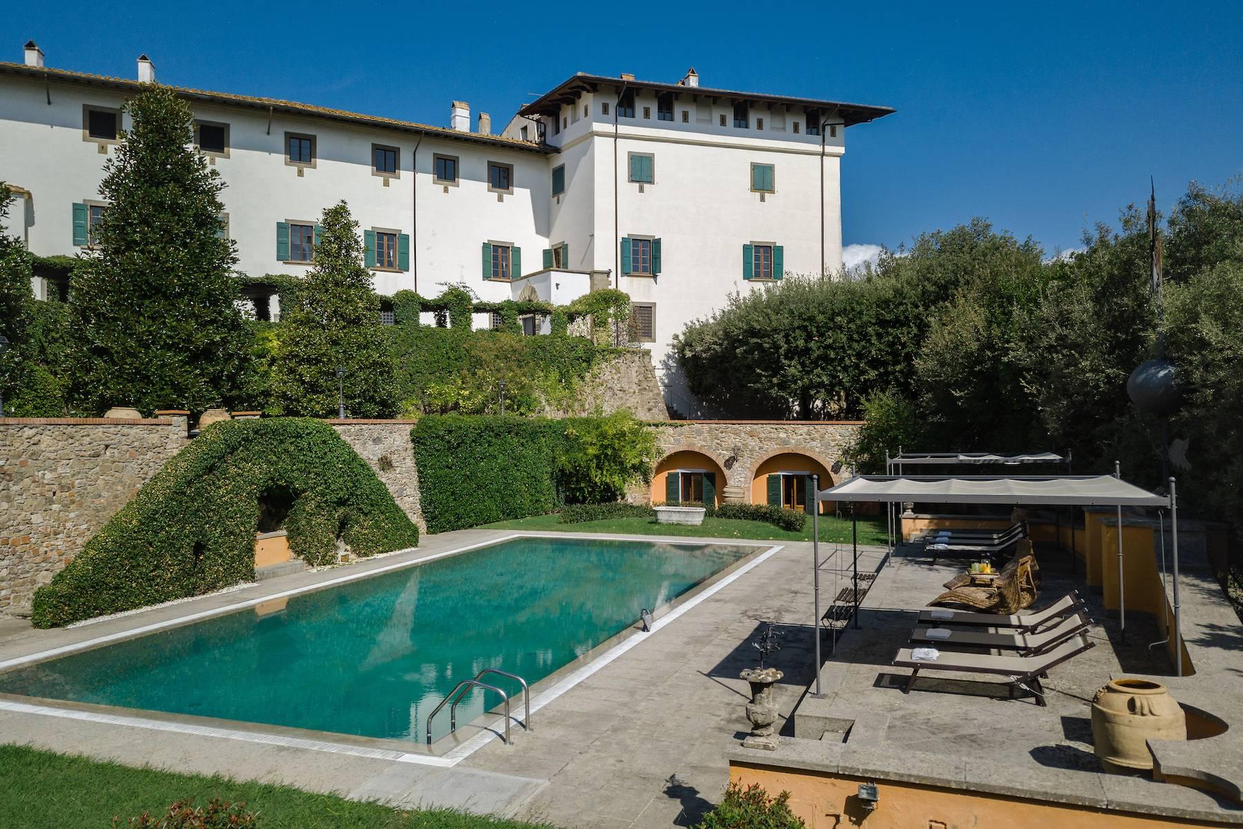 Majestic historical villa in the heart of Tuscany - 4