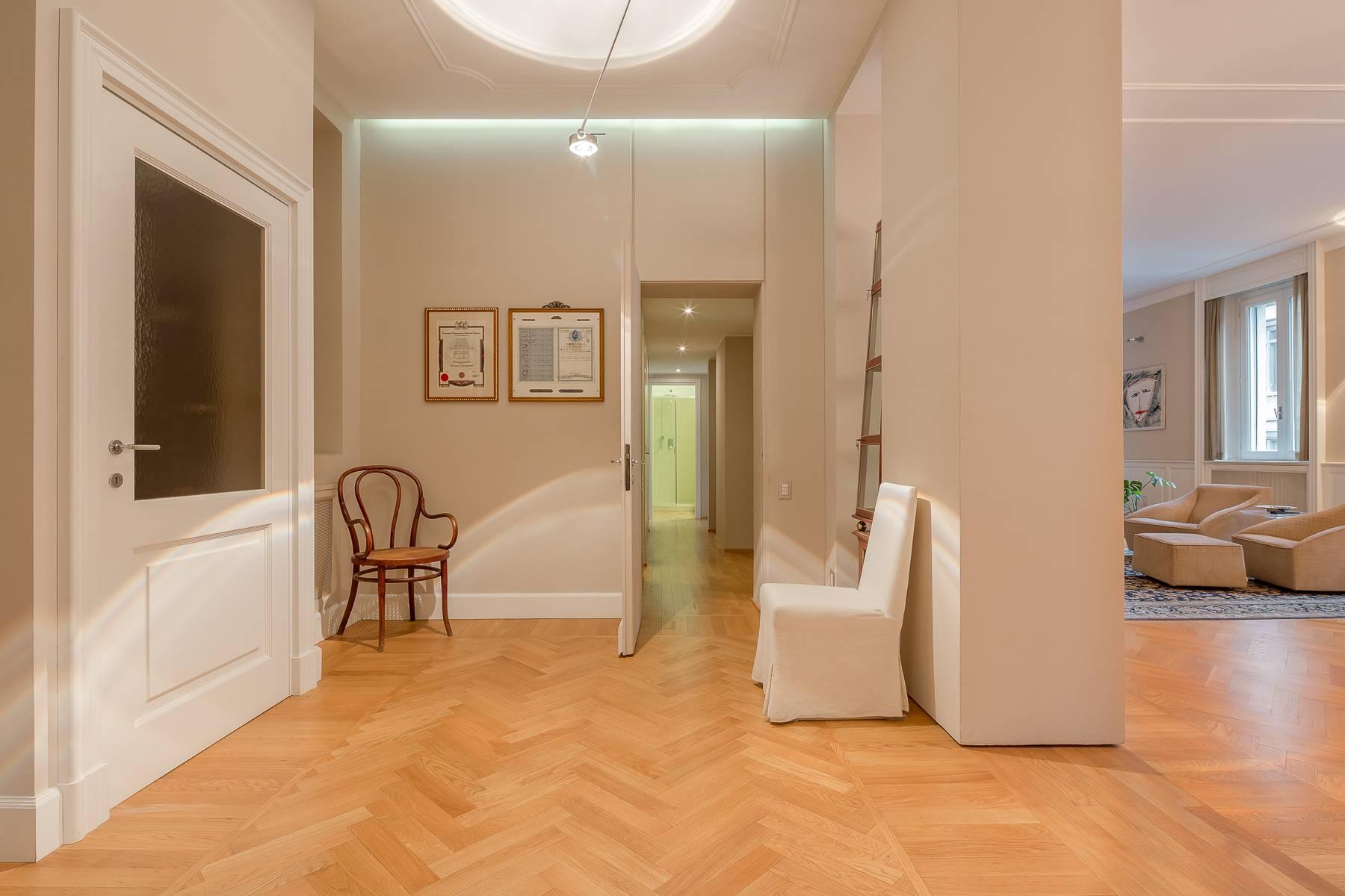 Splendido appartamento unico al piano e completamente ristrutturato in Via Ruffini - 18
