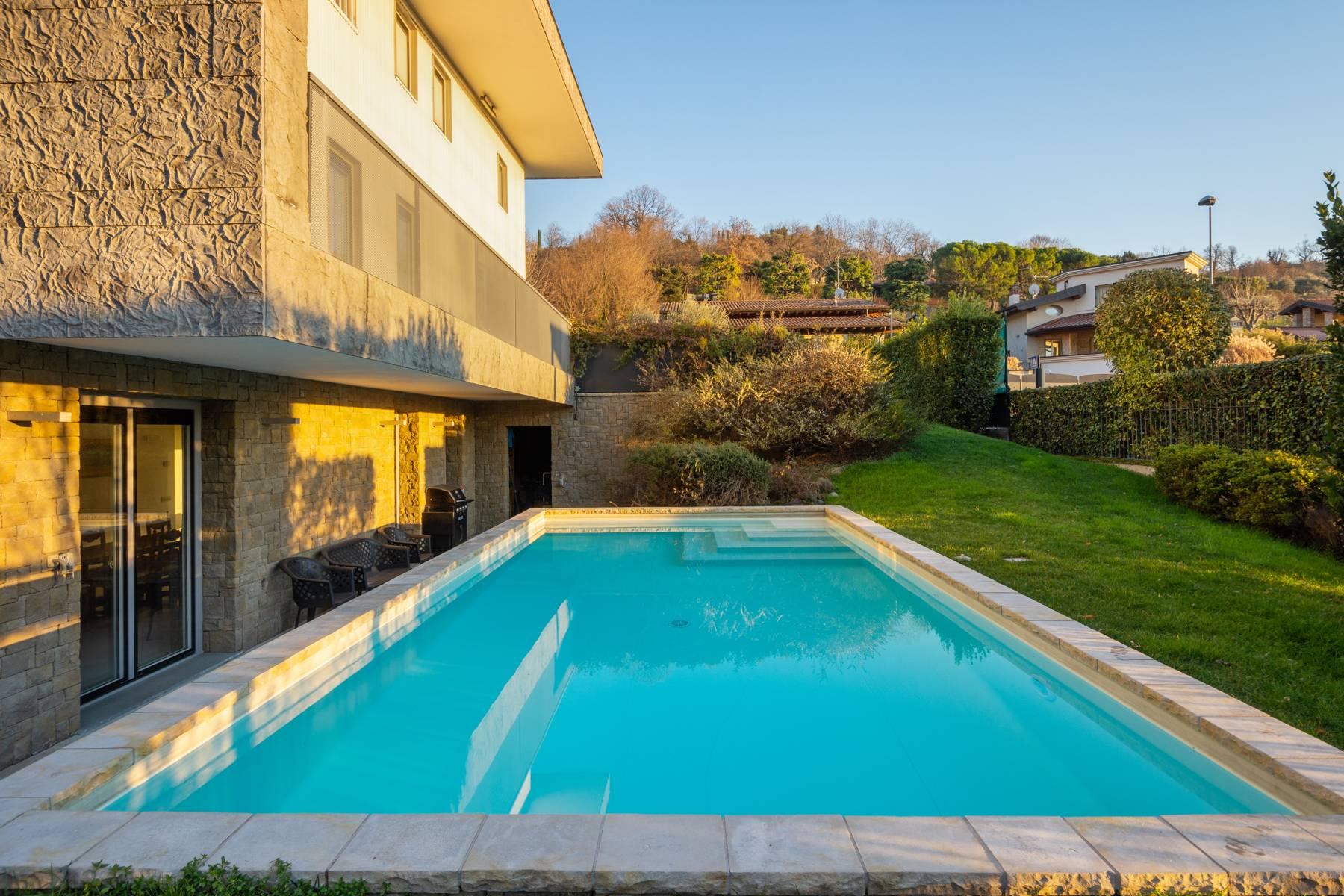 International Style villa in the heart of Franciacorta - 2