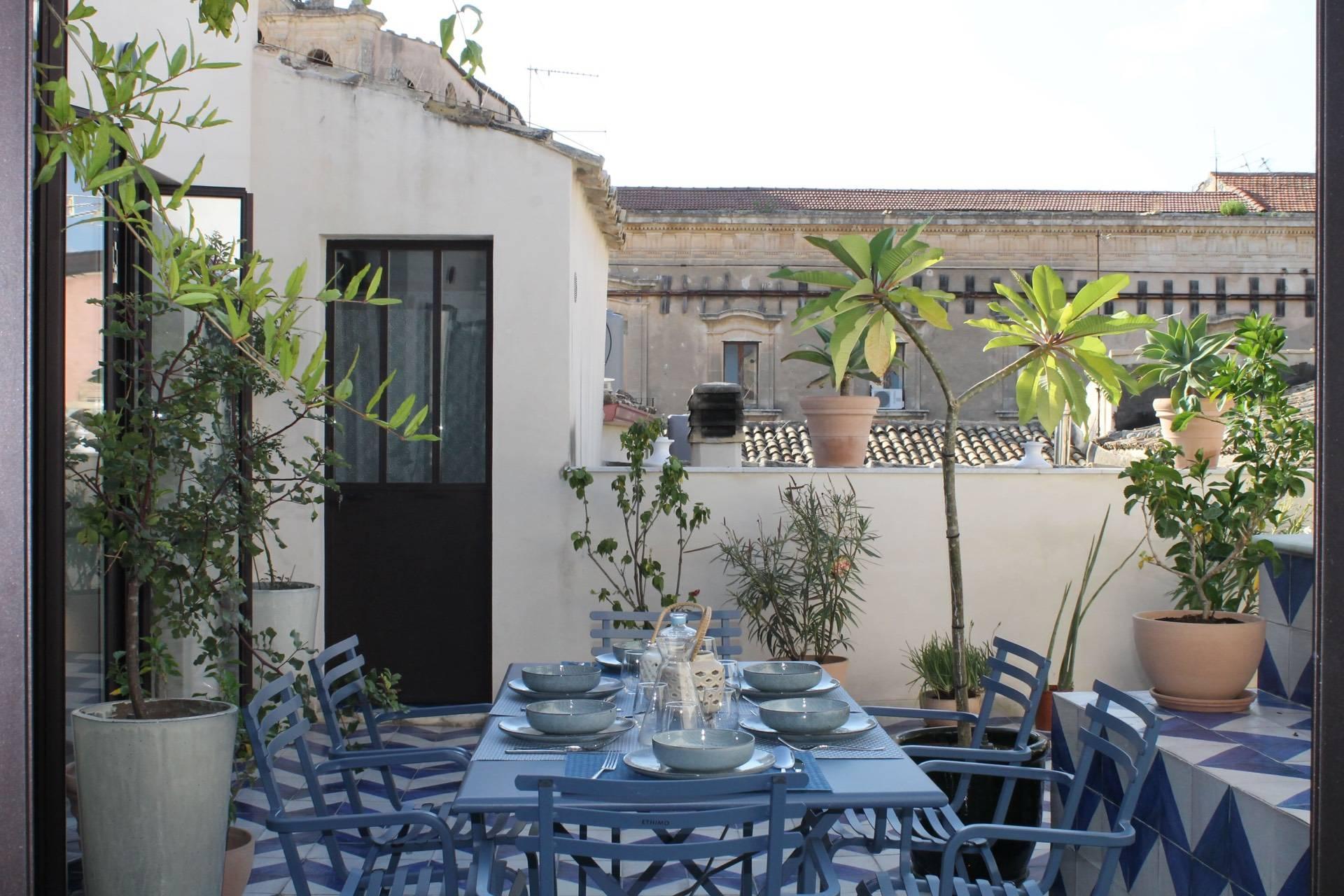 Appartamento con terrazzo nel cuore di Noto, in vendita, Noto | Sotheby’s Realty Italy - 2