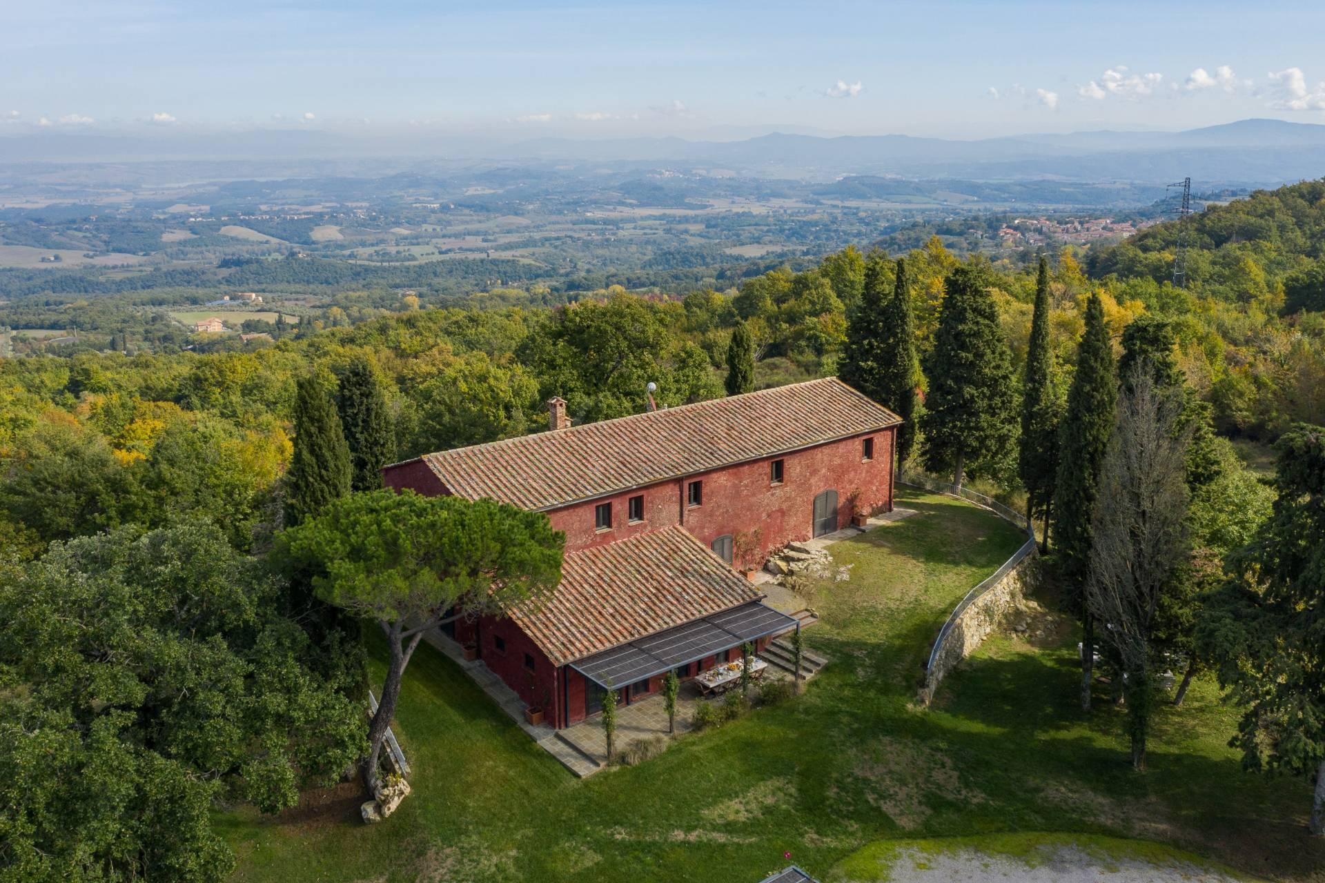 Enchanting, panoramic country house between the Val d'Orcia and Val di Chiana - 1