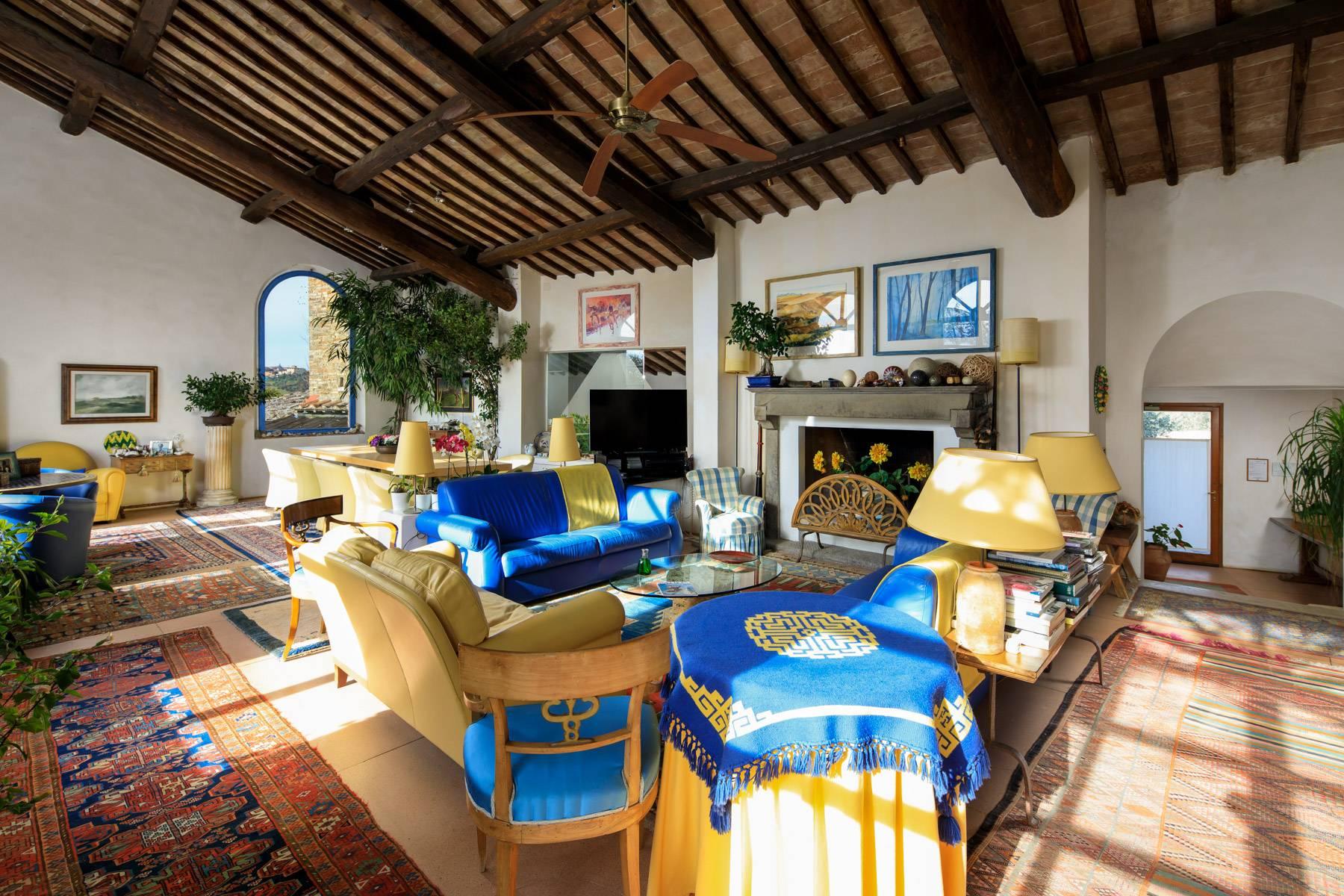 Enchanting farmhouse with agriturismo on the outskirts of Siena - 12