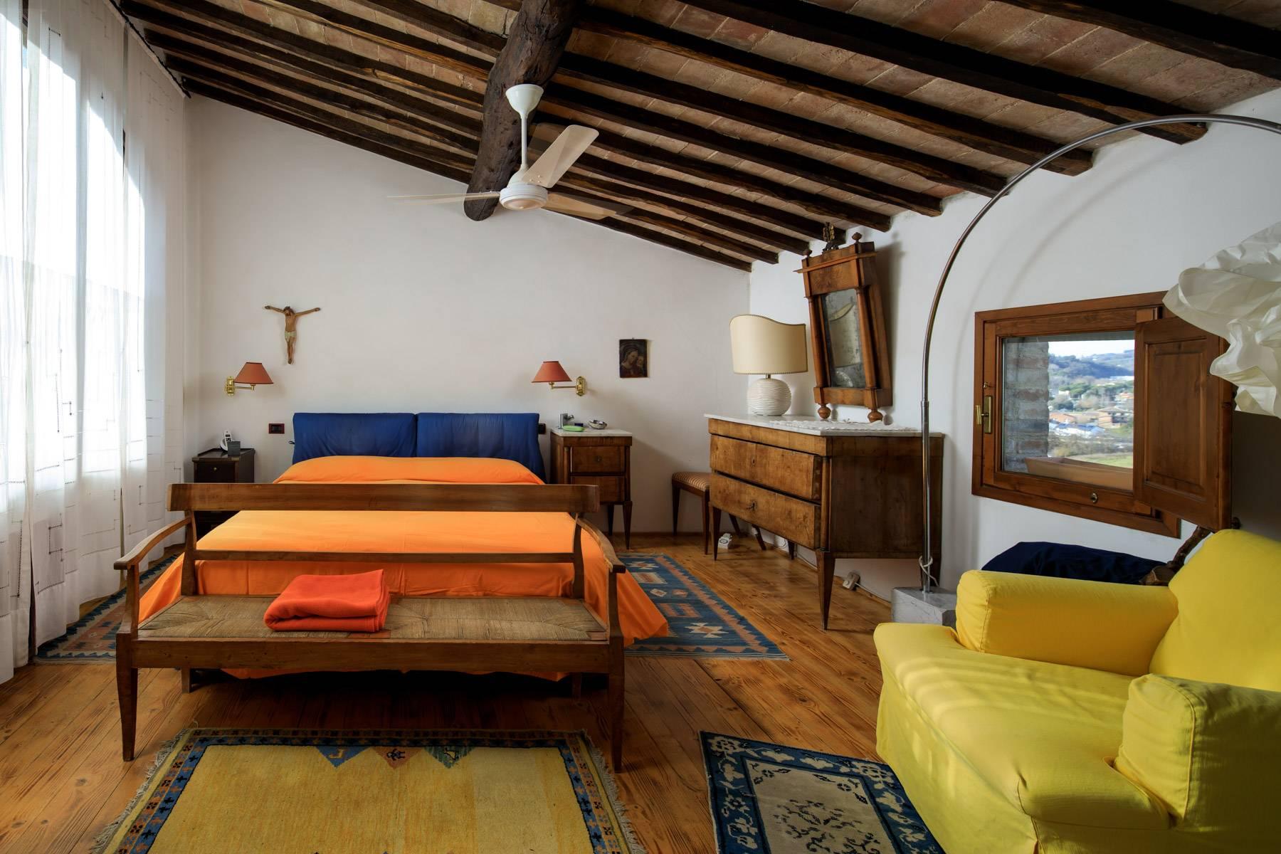 Enchanting farmhouse with agriturismo on the outskirts of Siena - 17