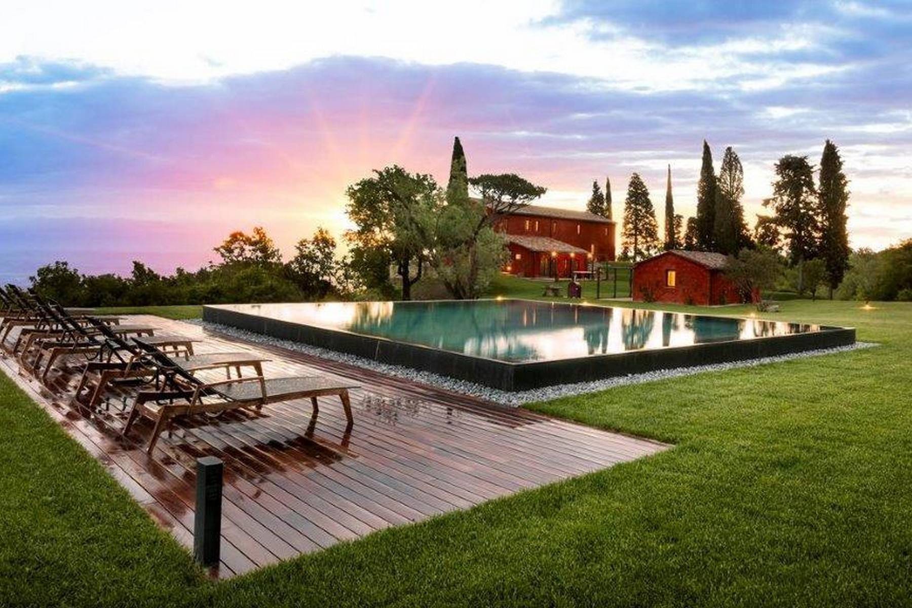 Enchanting, panoramic country house between the Val d'Orcia and Val di Chiana - 32