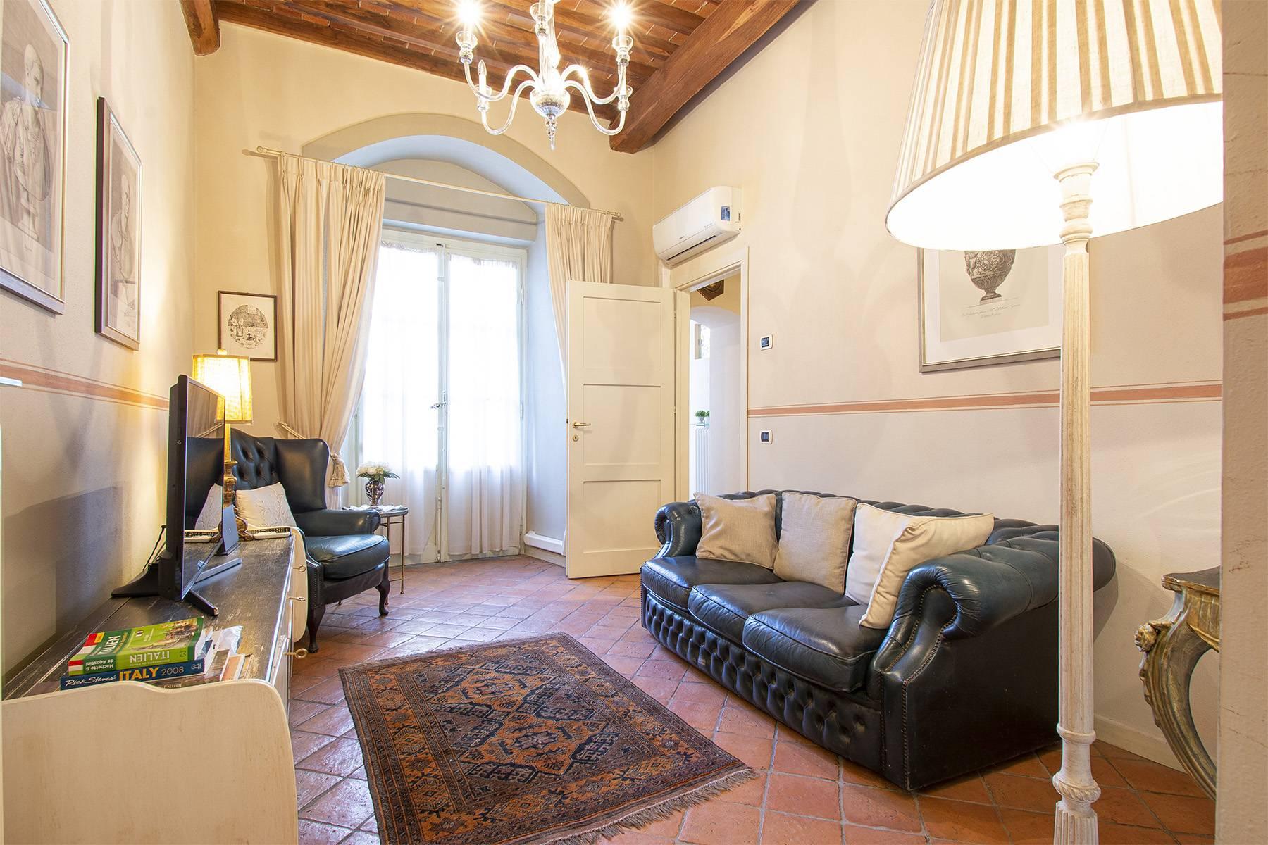 Luxury apartment in the historic center of Lucca - 1