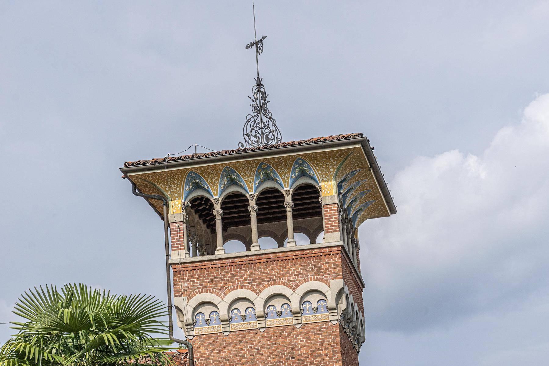 Majestic period villa with swimming pool and tower in the heart of Stresa - 5