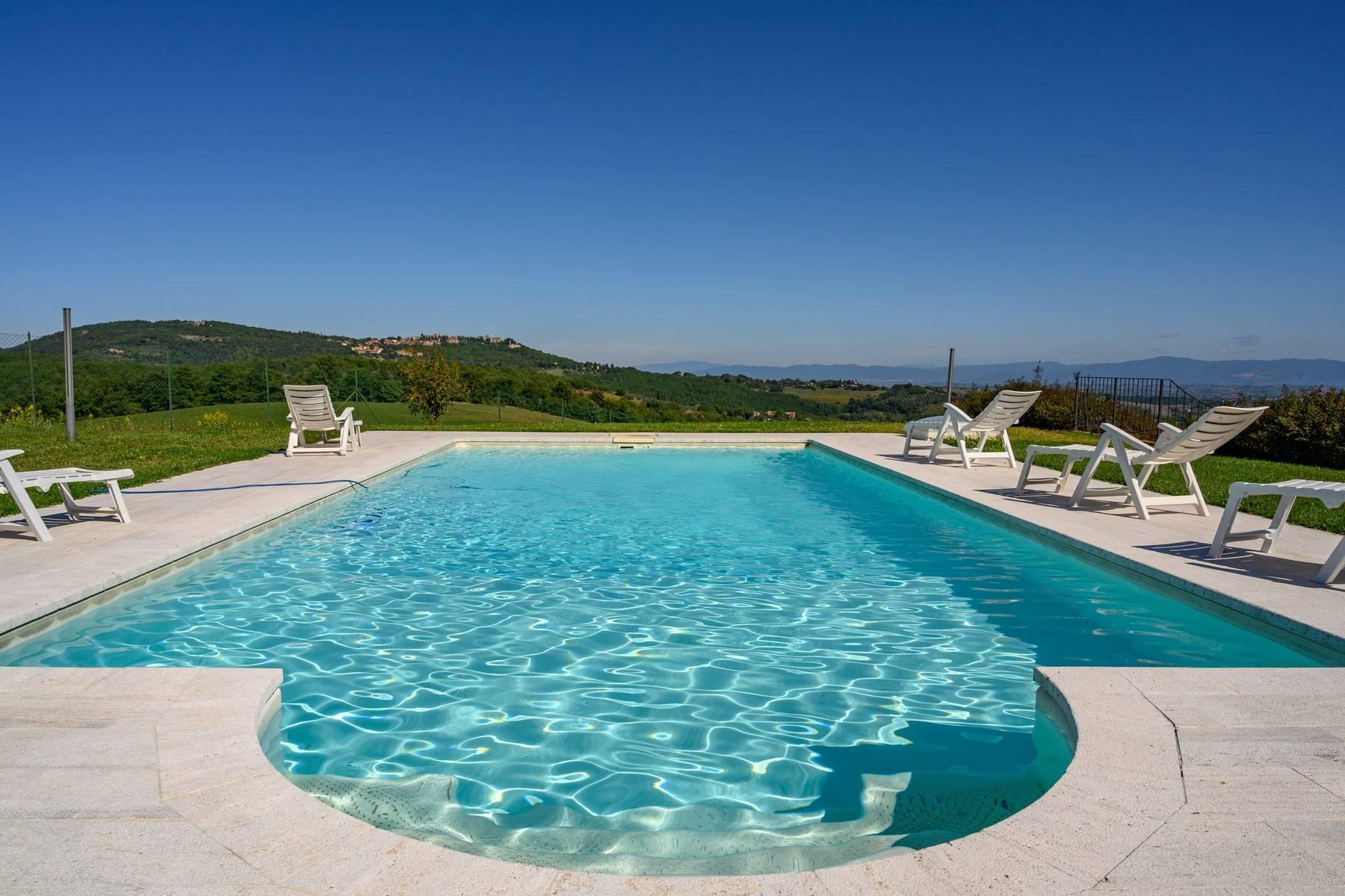 Elegantes Bauernhaus mit Panoramablick und Pool - 22
