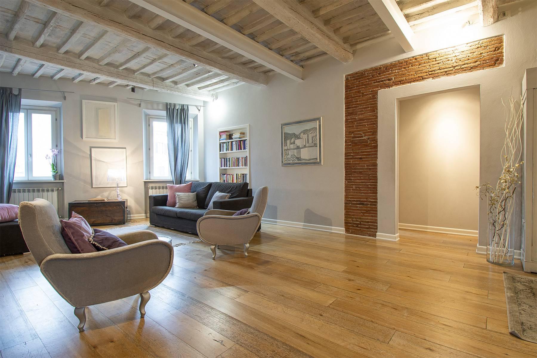 Elegant restored apartment in Borgo Giannotti - 6