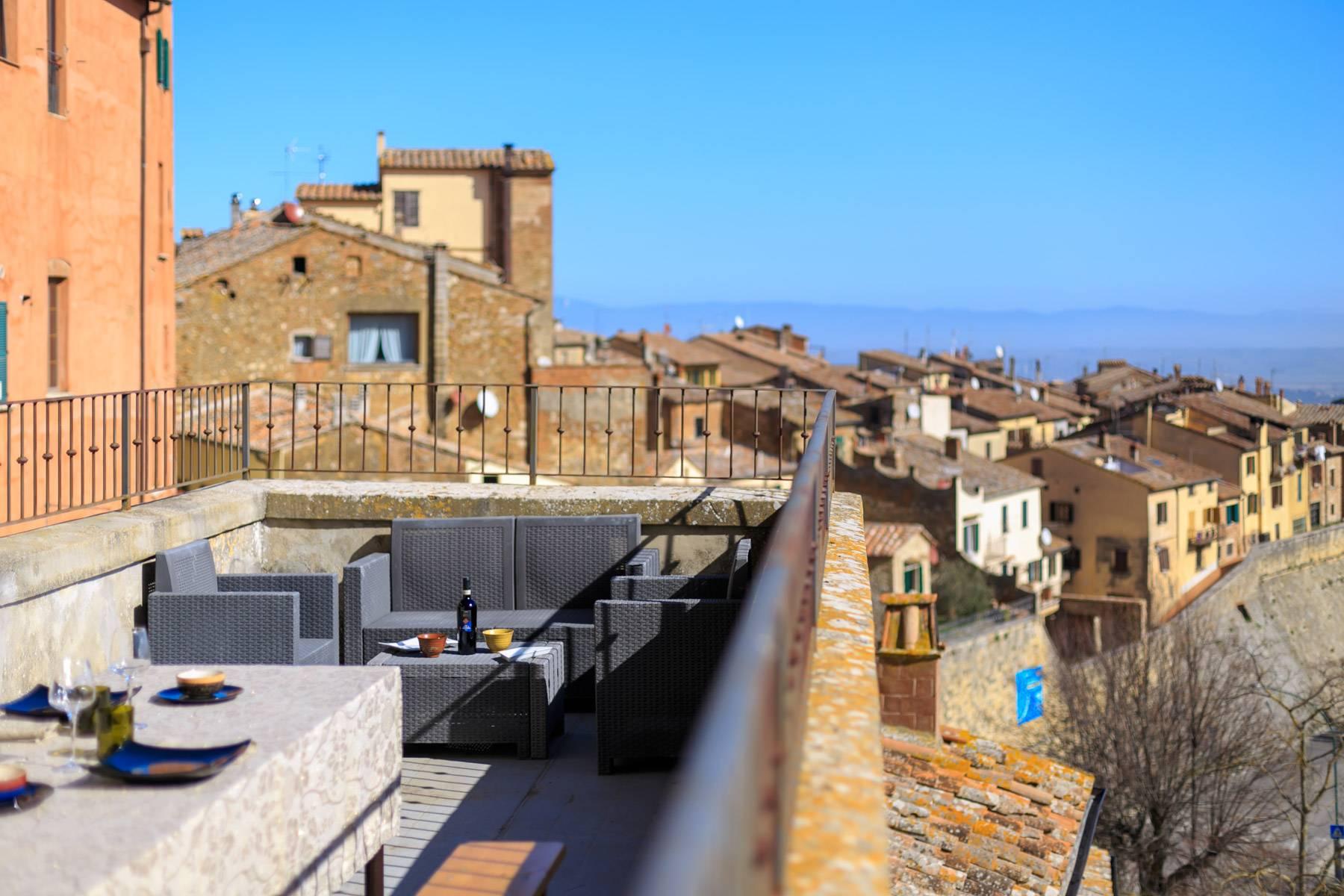 Intriguing apartment in the heart of Montepulciano - 2