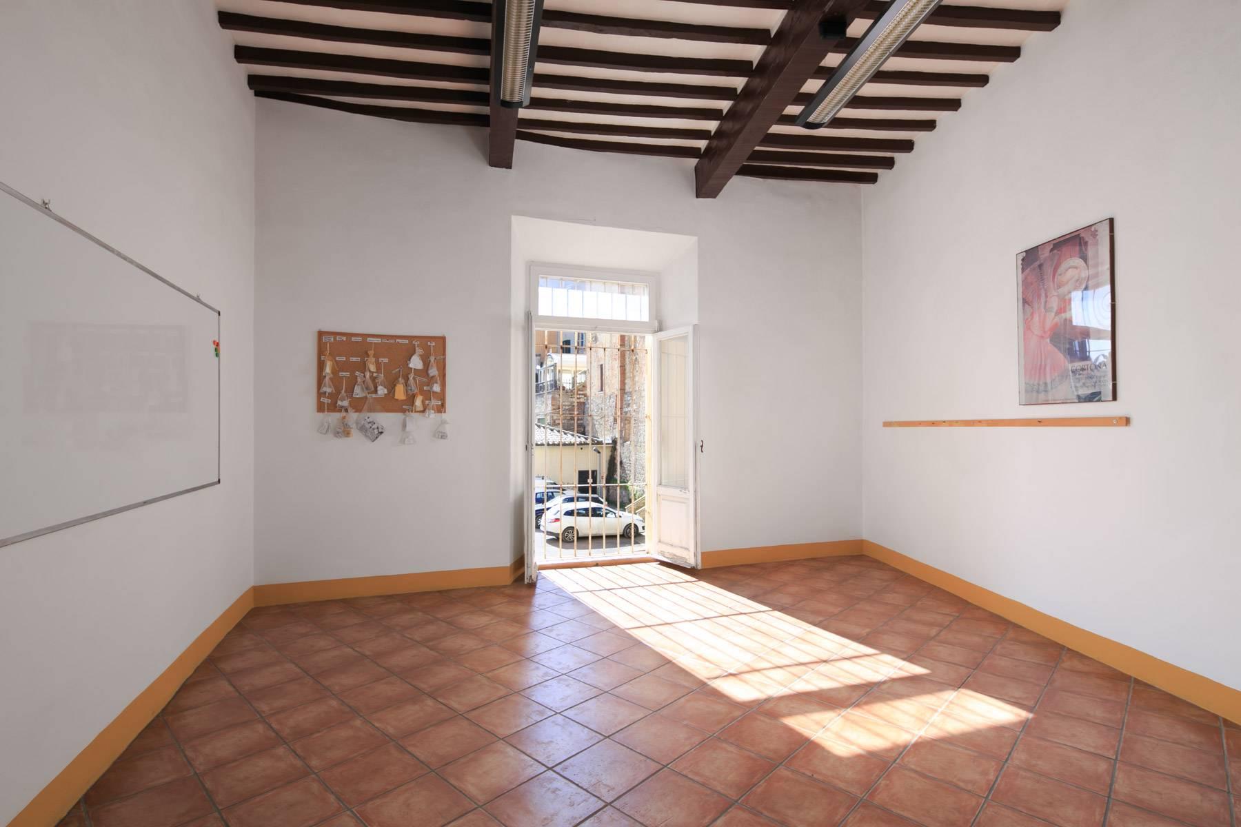 Intriguing apartment in the heart of Montepulciano - 13