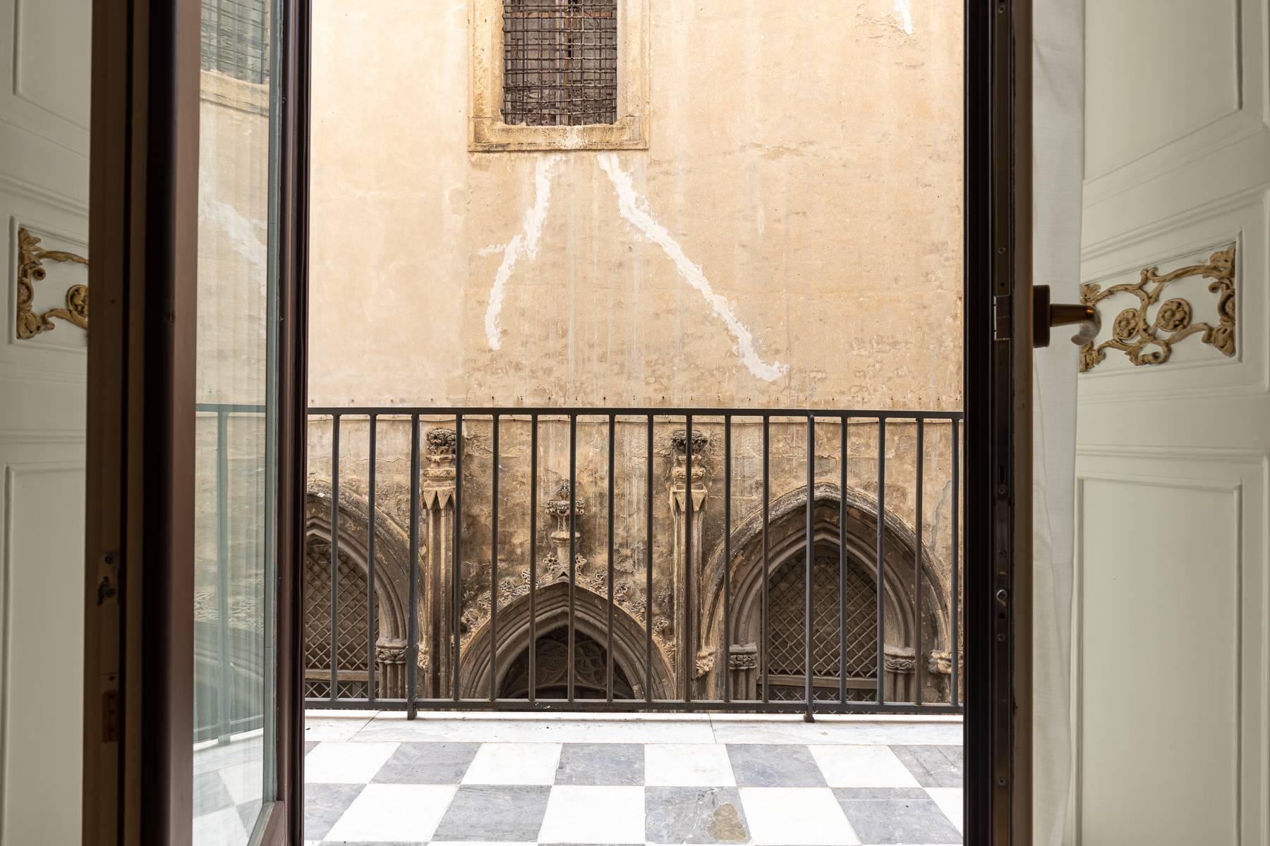 Piano nobile in centro storico a Palermo - 22