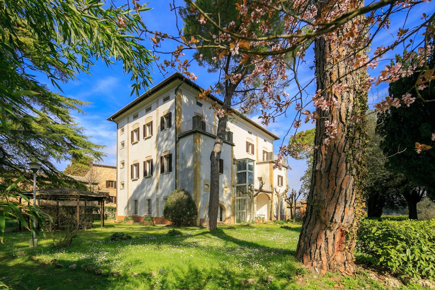 Magnifica villa storica con cappella neoclassica e parco - 4