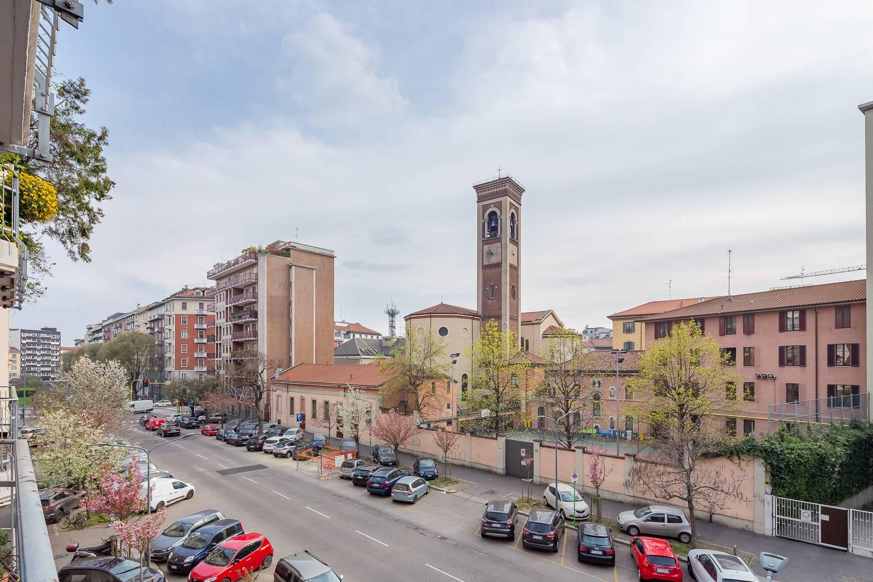 Luminoso appartamento con terrazzo in zona residenziale, in vendita, Milano | Sotheby’s Realty Italy - 23