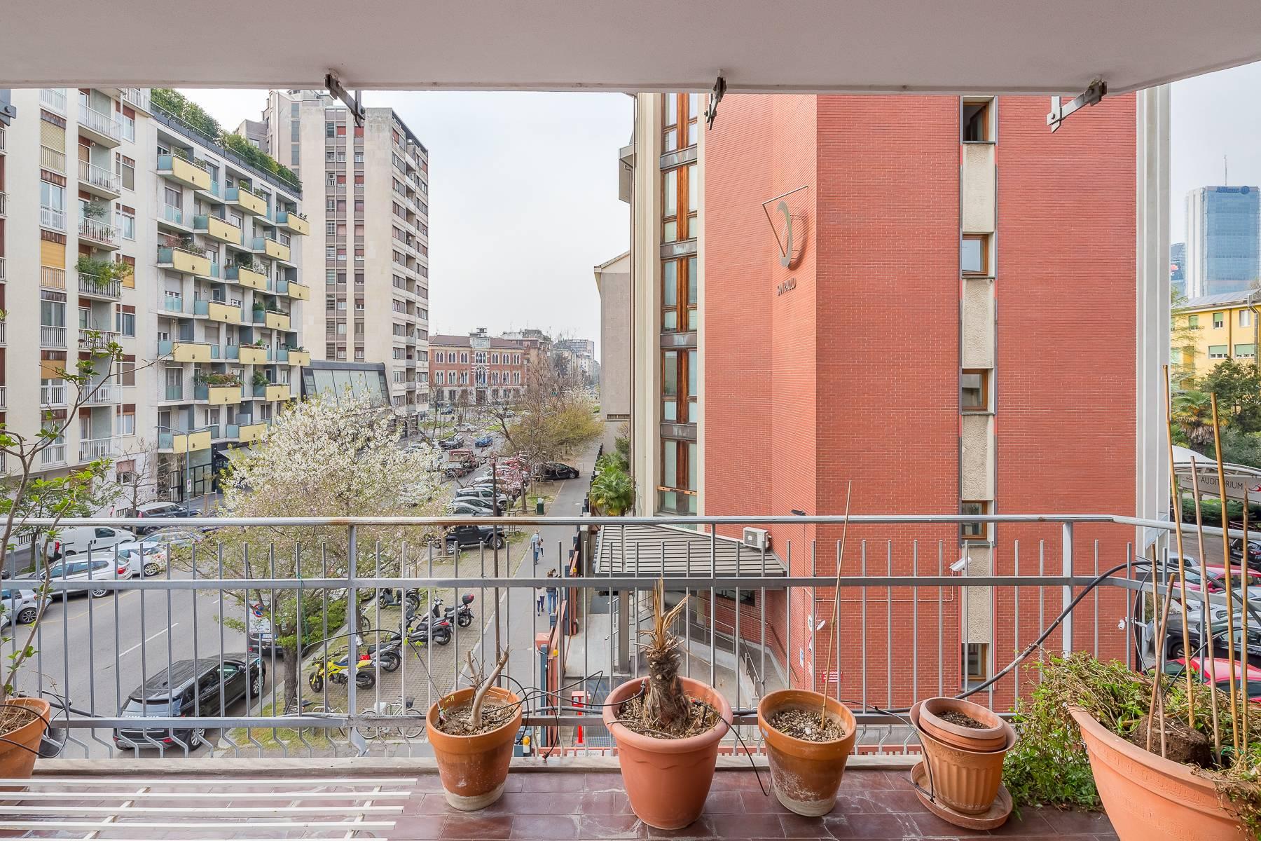 Luminoso appartamento con terrazzo in zona residenziale, in vendita, Milano | Sotheby’s Realty Italy - 25