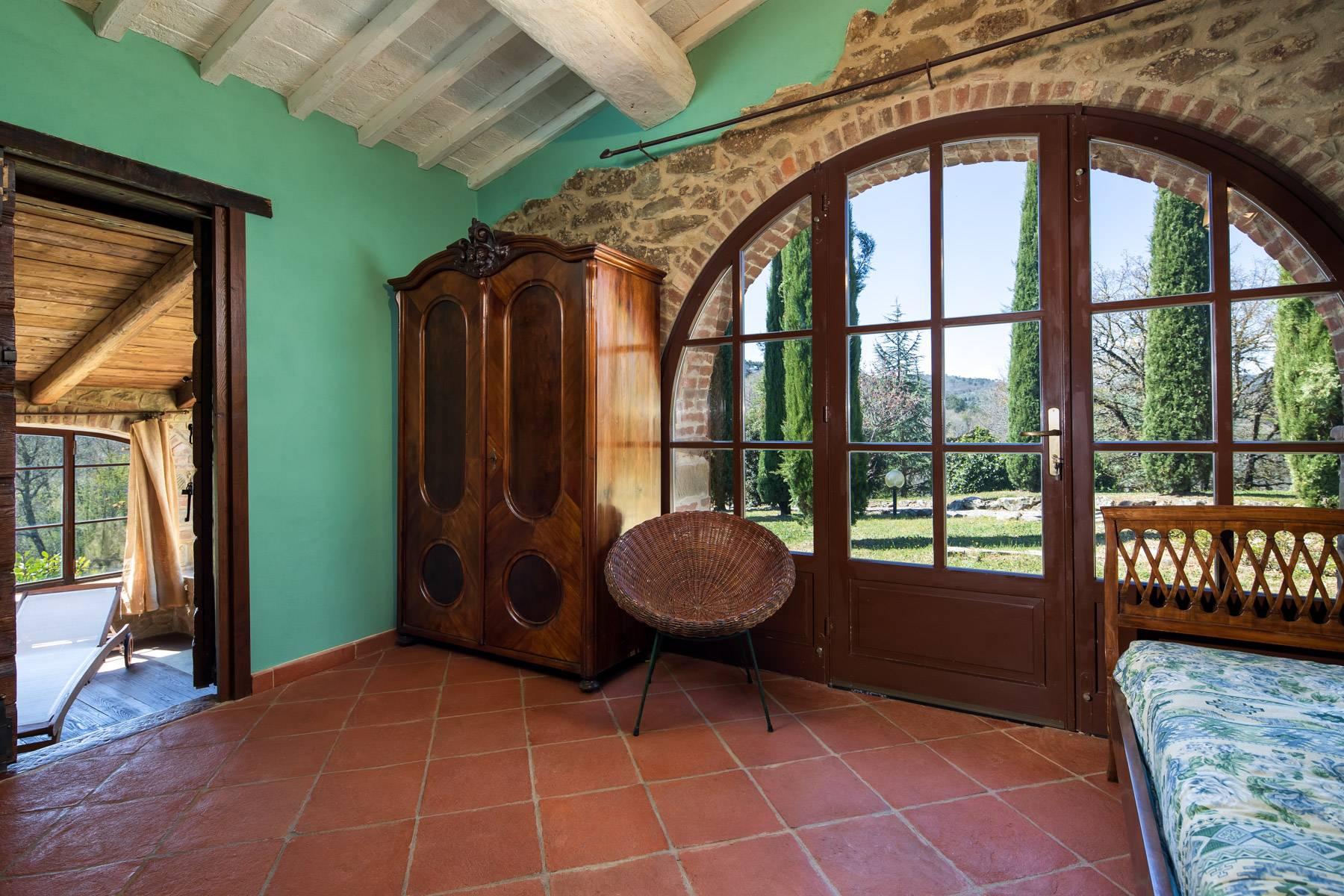 Magnificent cottage in the countryside of Arezzo - 21