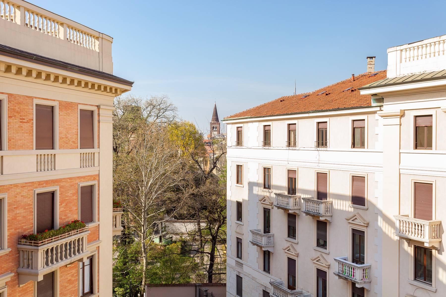 Exclusive 200-sqm apartment in bare ownership in a period building - 11