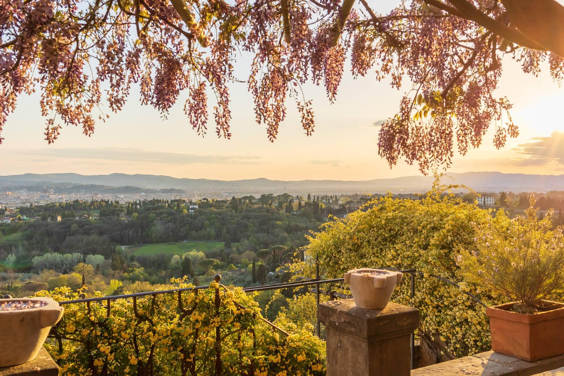 Large historic landmark mansion with the most stunning views over Florence - 6
