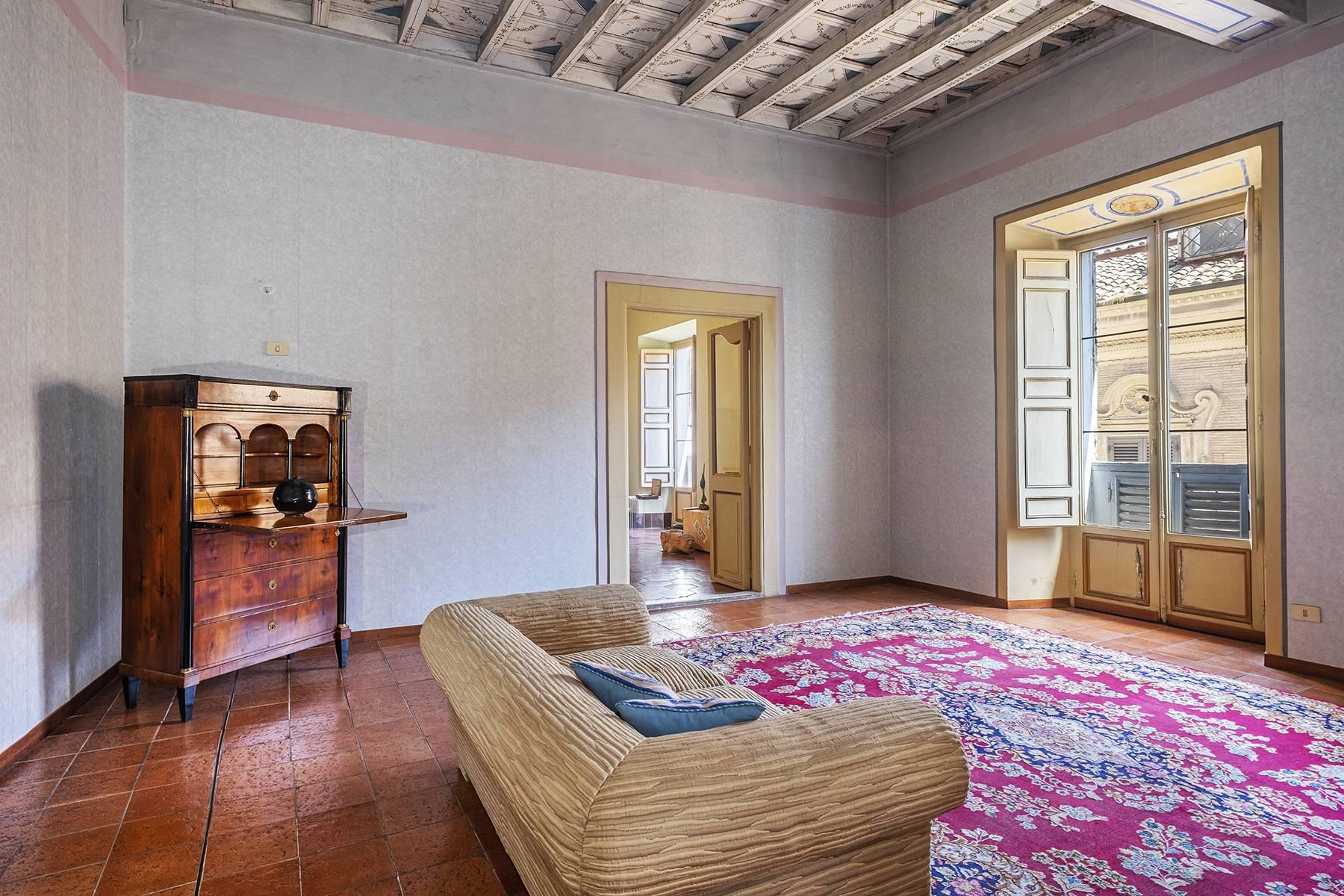 Magnificent apartment in historical property - 16