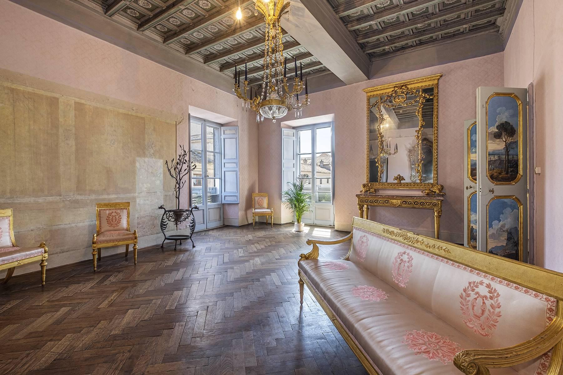 Magnificent apartment in historical property - 1