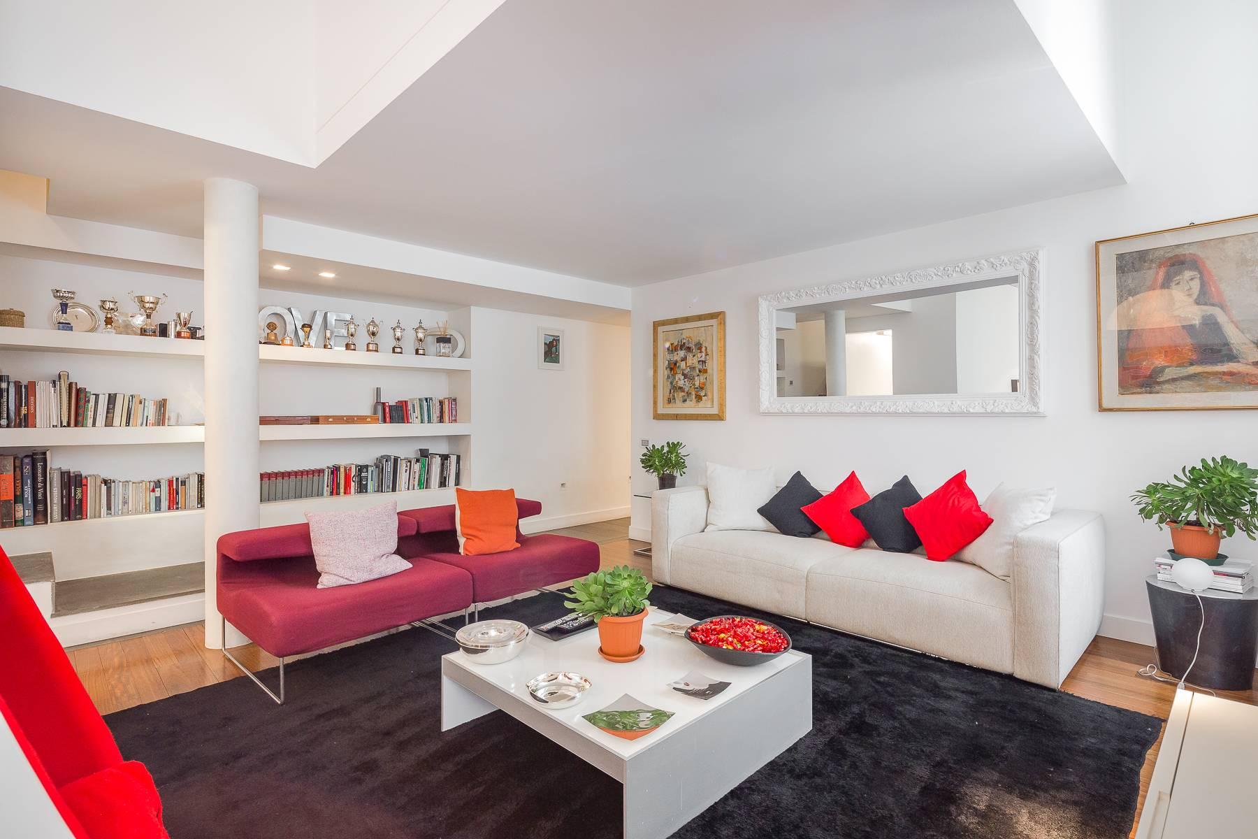Appartement / loft dans le quartier Brera, situé Via Montebello / De Marchi - 8