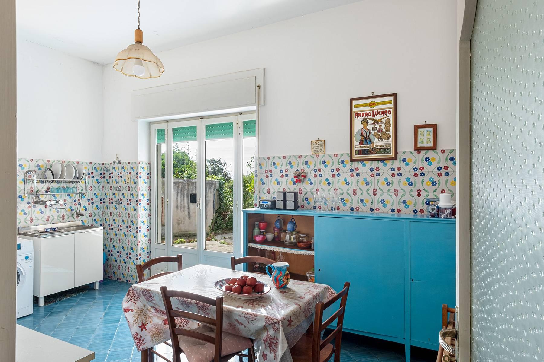 Charming villa with direct access to the sea - 7
