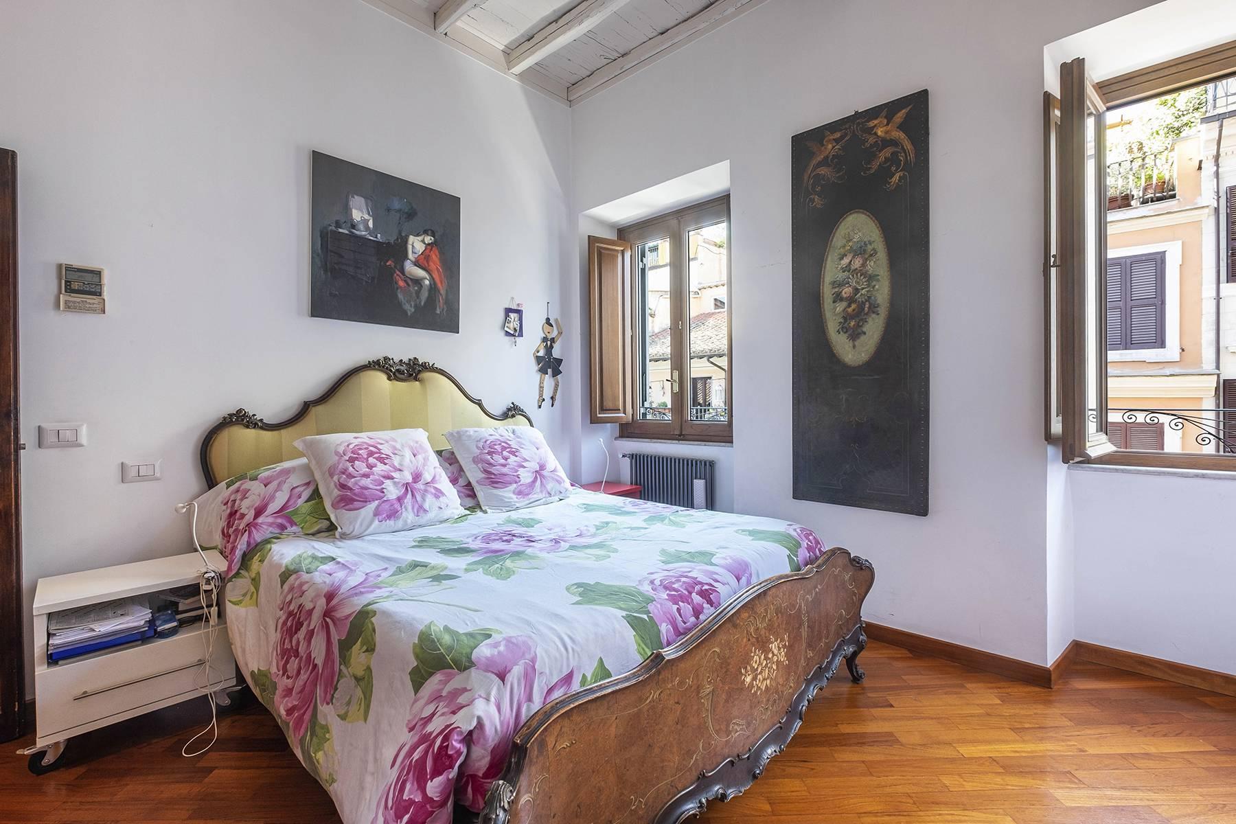 Elegant and bright apartment in Monti - 10