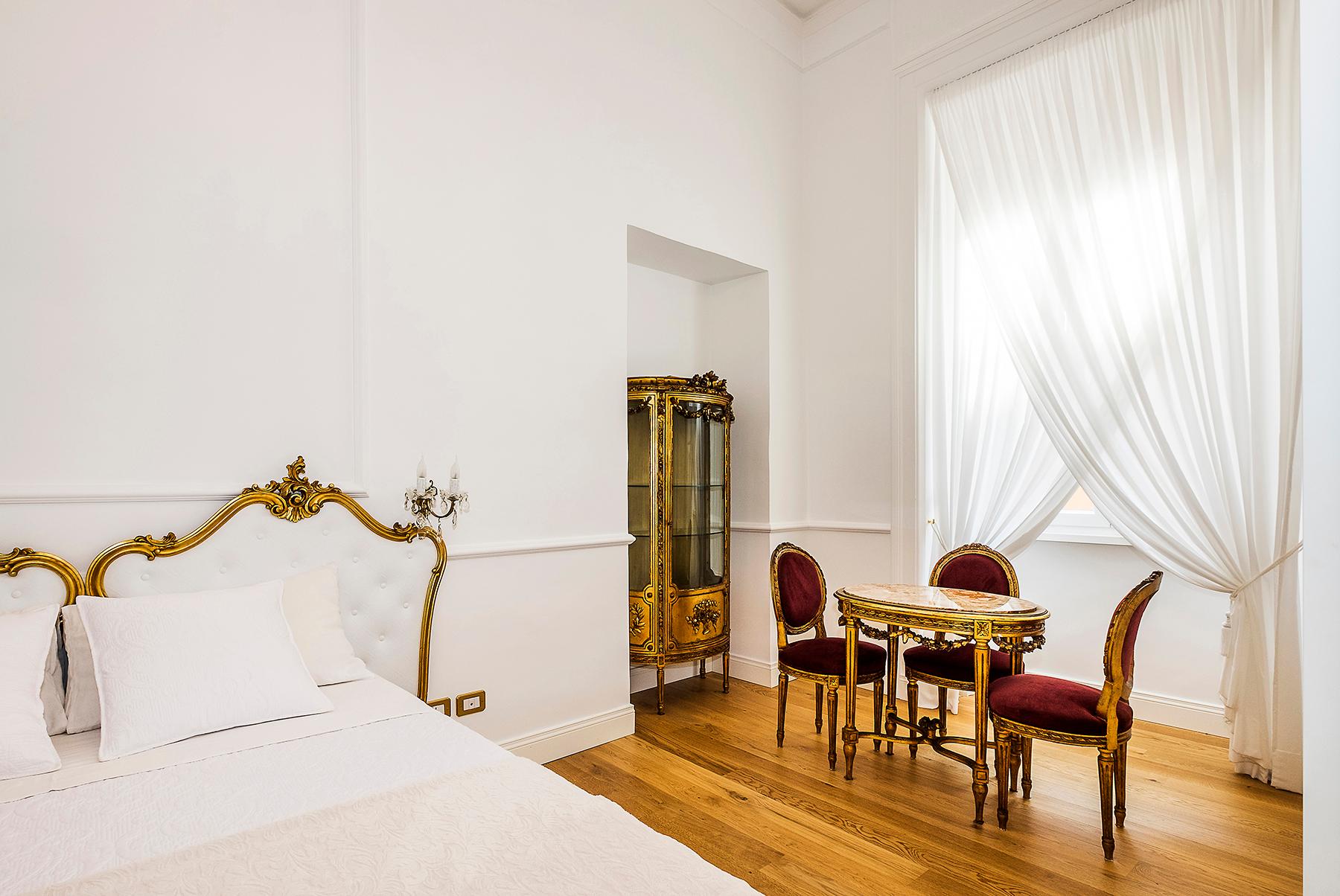 Elegant and sophisticated apartment in Piazza dei Quiriti - 9