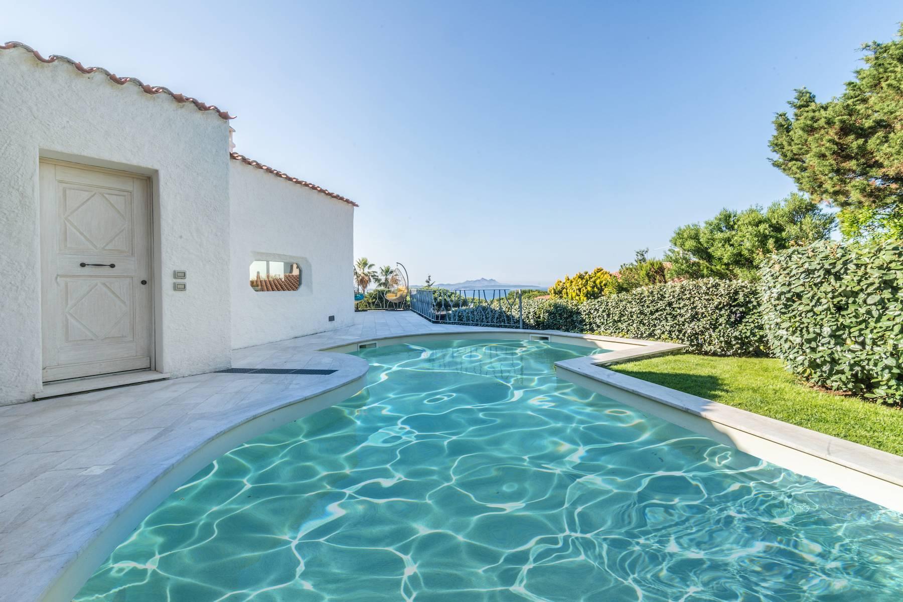 Cozy villa with private pool just a few steps away from the center  of Baja Sardinia - 1