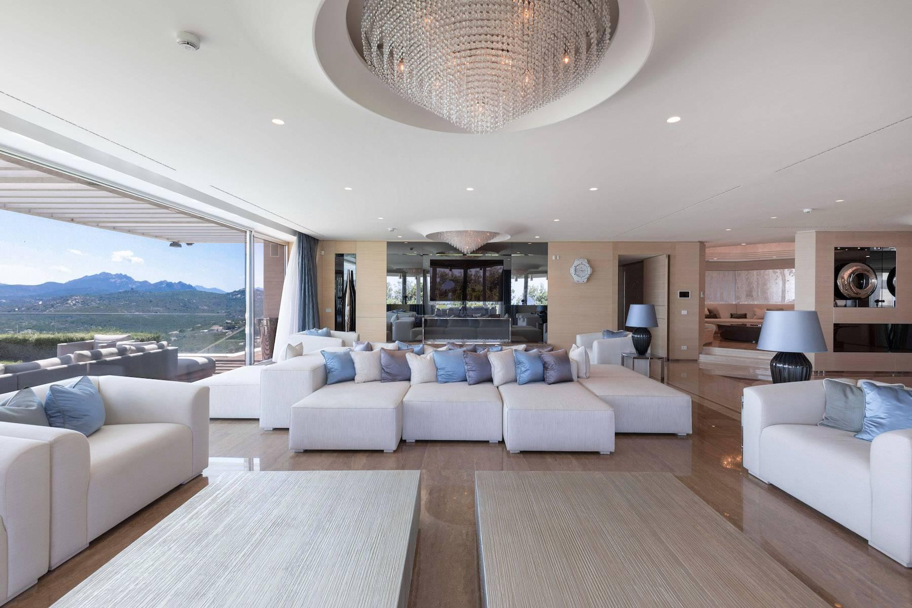 Prestigious and elegant property in the heart of the Costa Smeralda - 9