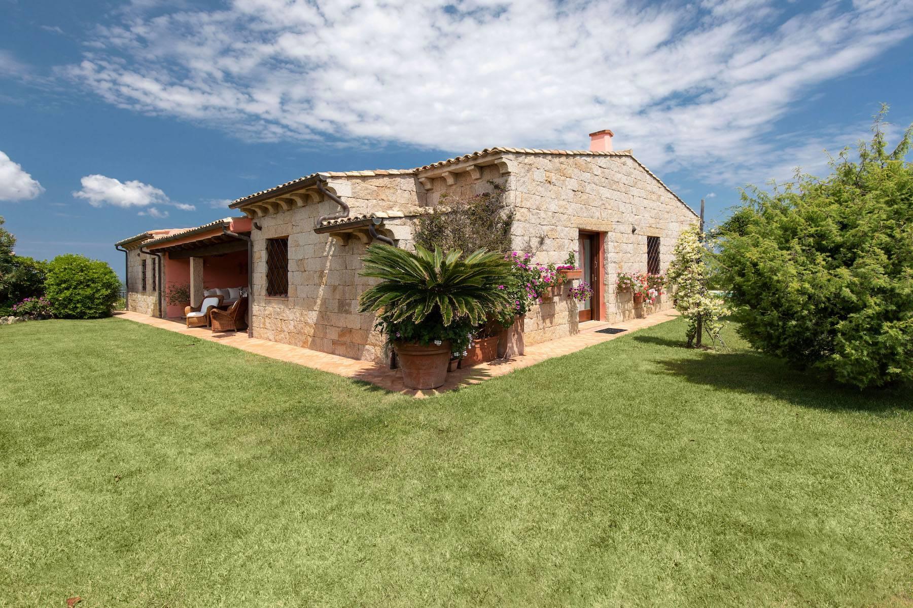 Incredible property of 3 hectares, just a few kilometers from the Costa Smeralda - 16