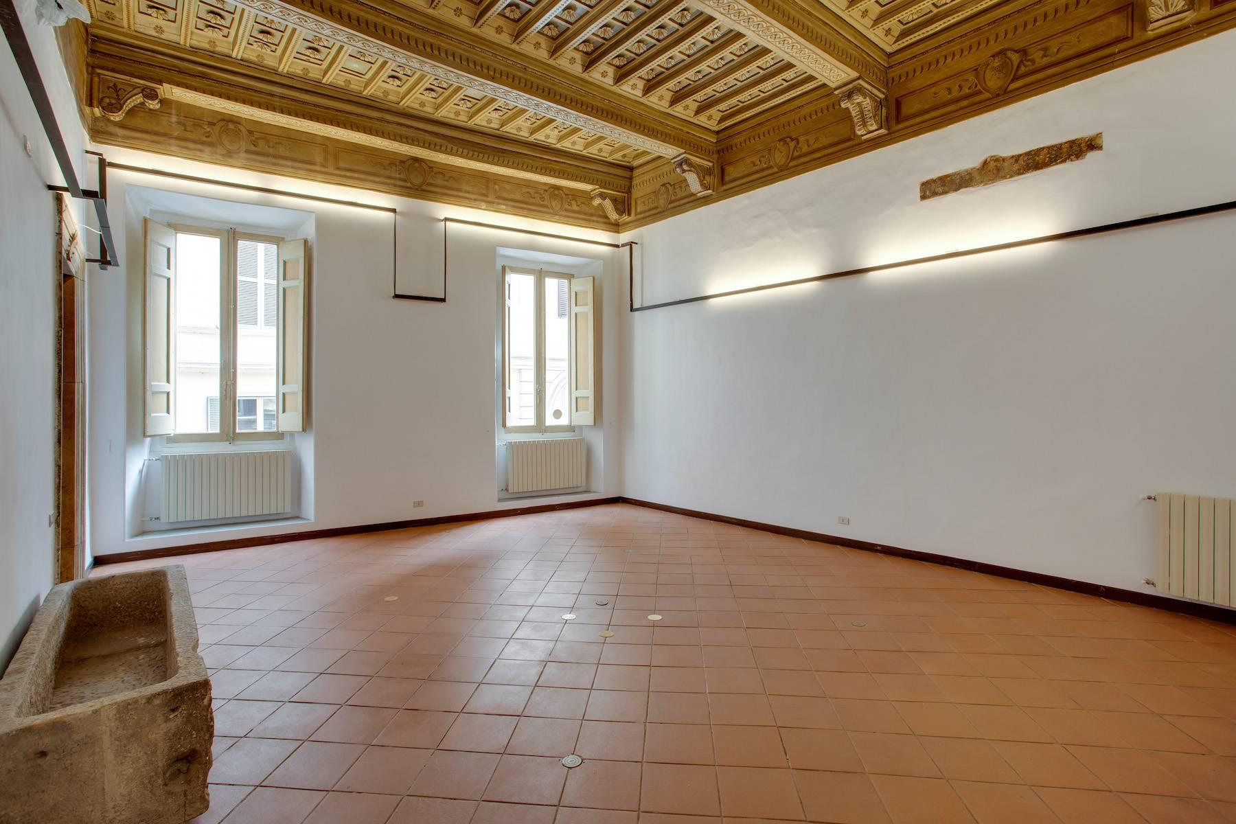 Elegante ufficio in palazzo storico a due passi dal Pantheon - 2