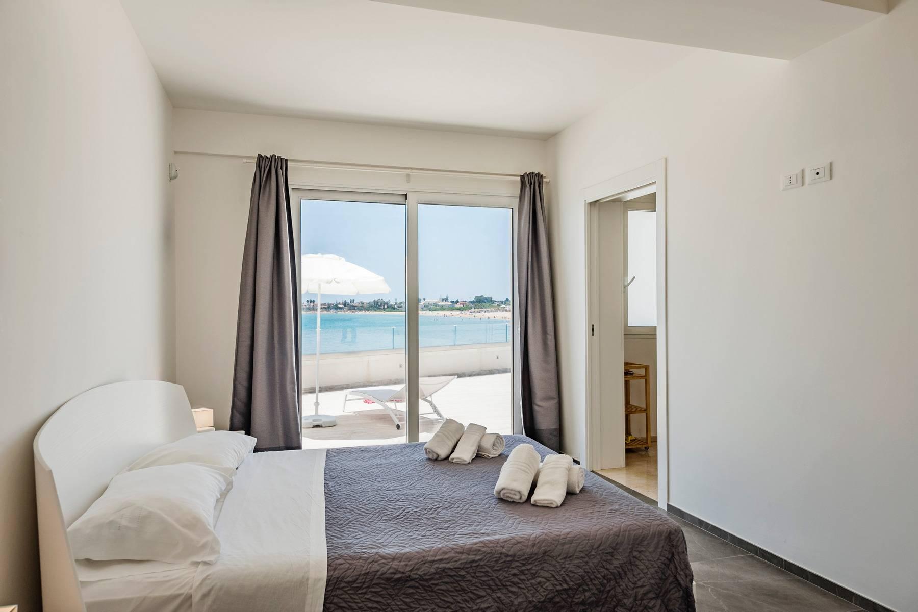 Exclusive villa with sea view in Avola - 9
