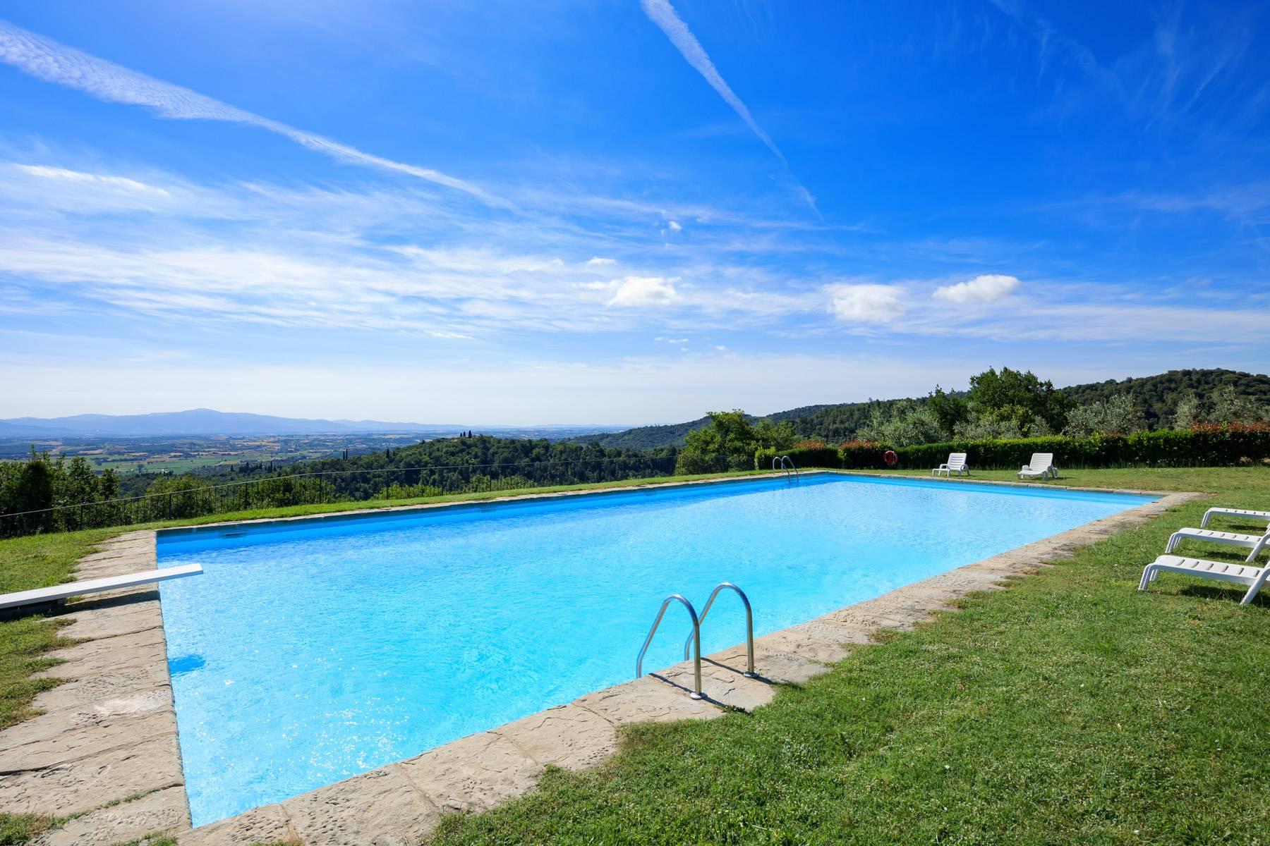 Magnificent cottage in the countryside of Arezzo - 25