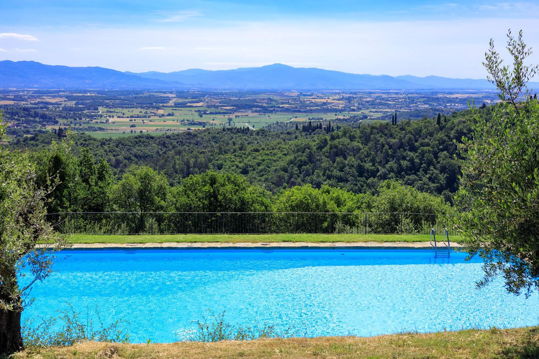 Magnificent cottage in the countryside of Arezzo - 28