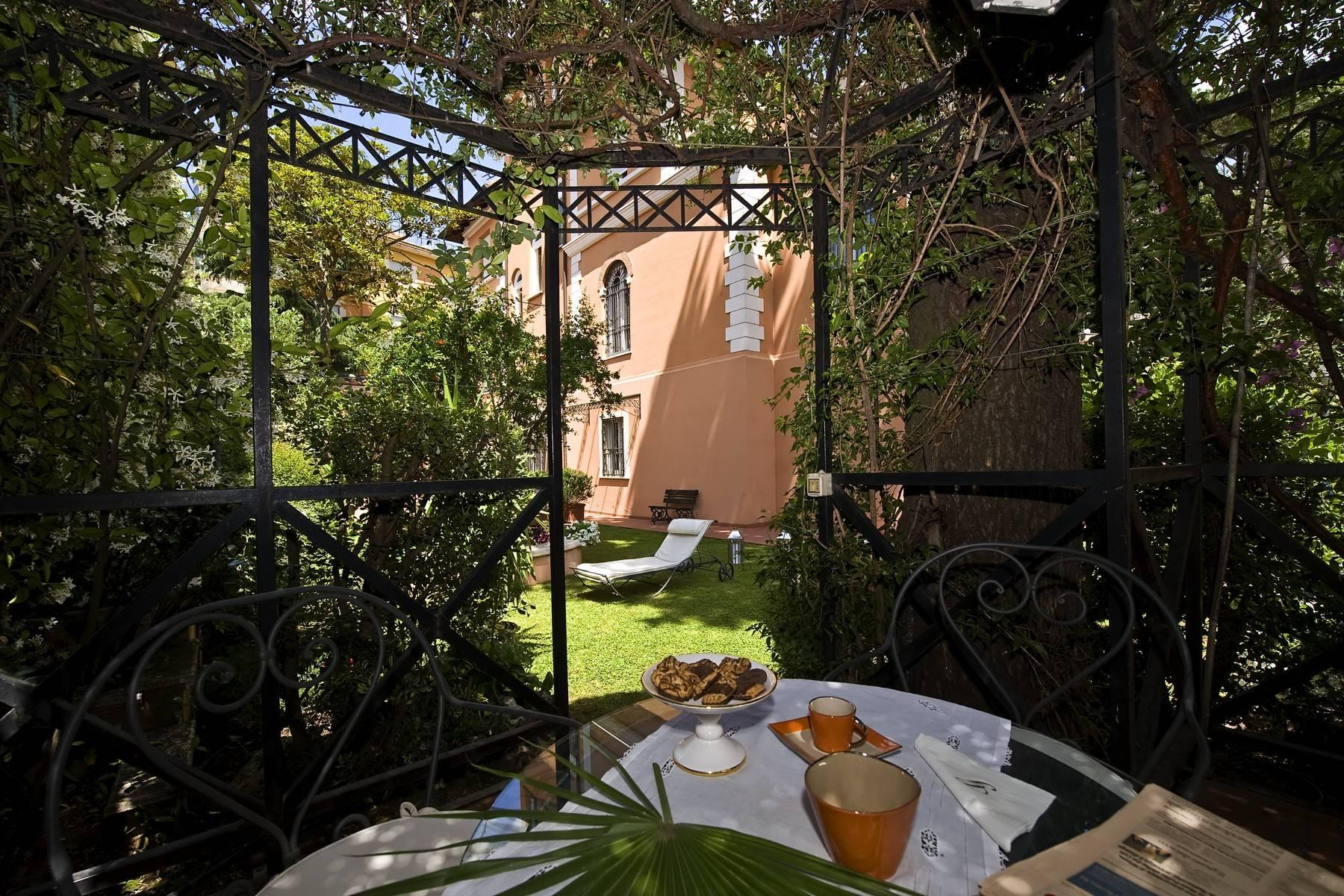 Villa luxueuse avec jardin privé - 9