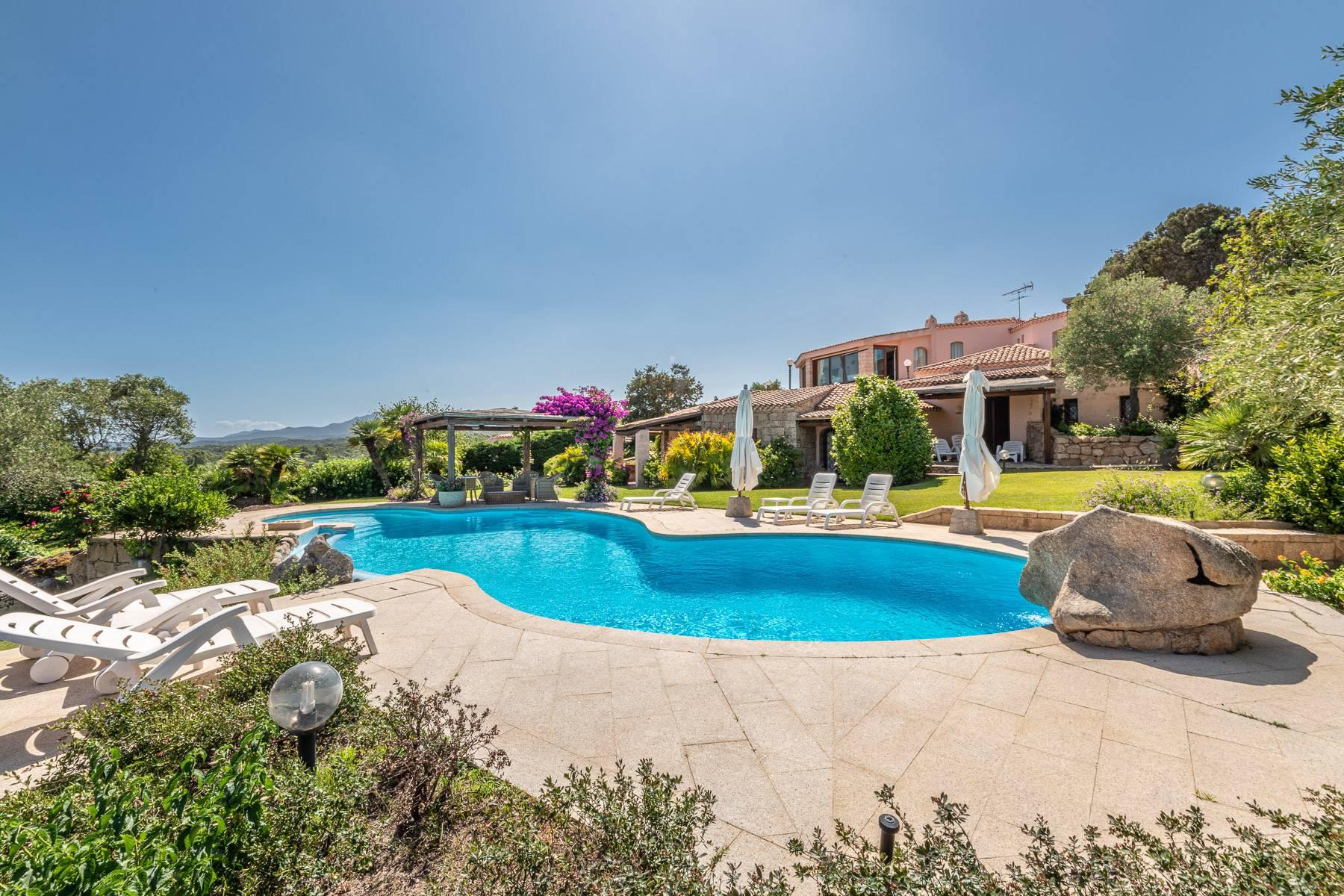 Beautiful independent Seaview villa a few steps from the Cala di Volpe hotel and Golf Club. - 8