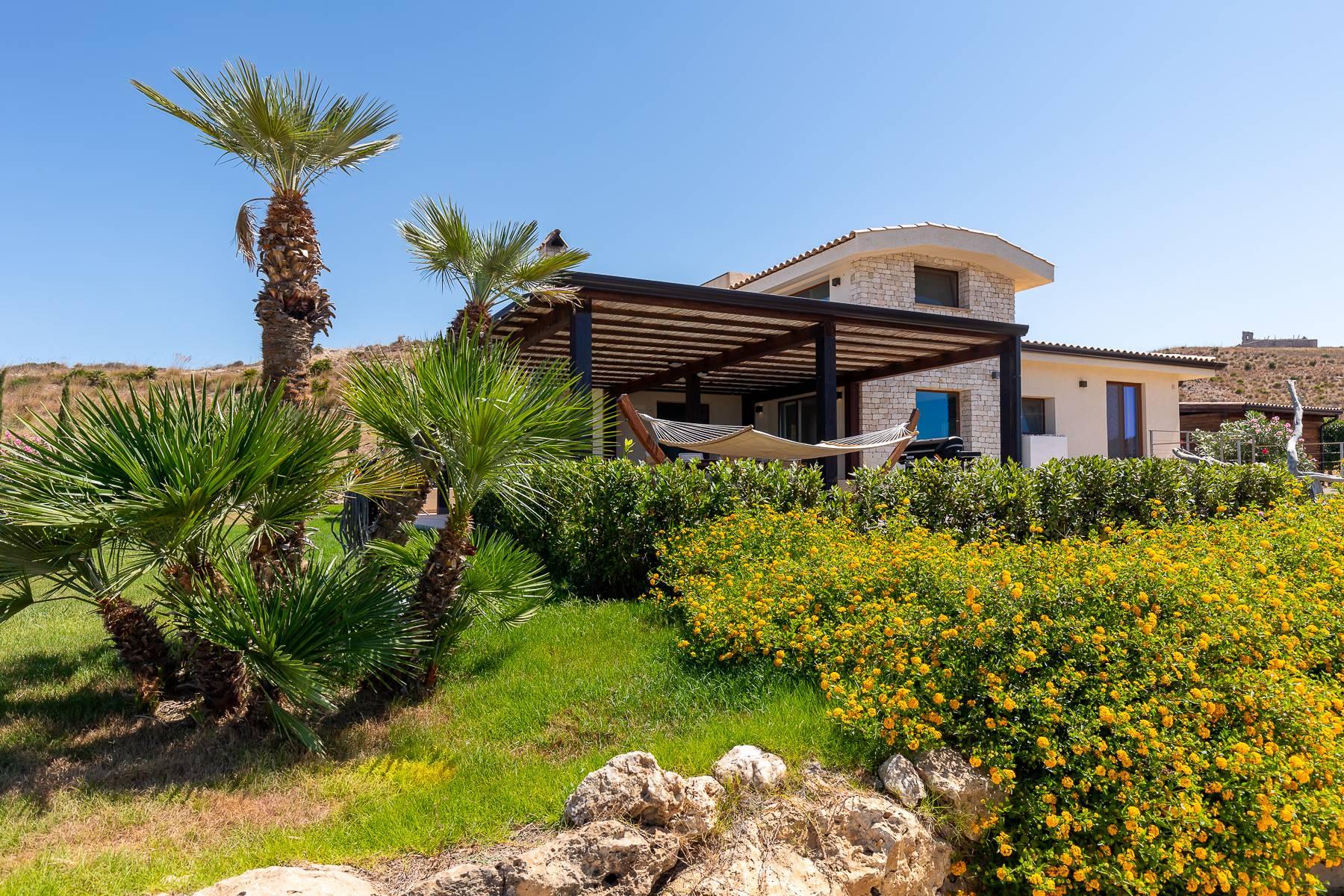 Exklusive Villa mit eindrucksvollem Blick auf das Mittelmeer - 2
