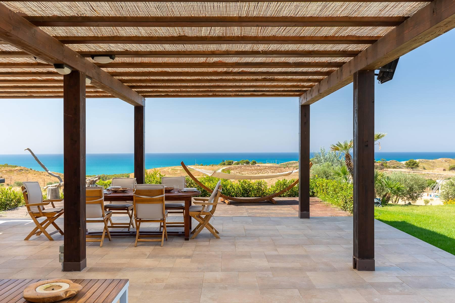 Exklusive Villa mit eindrucksvollem Blick auf das Mittelmeer - 9