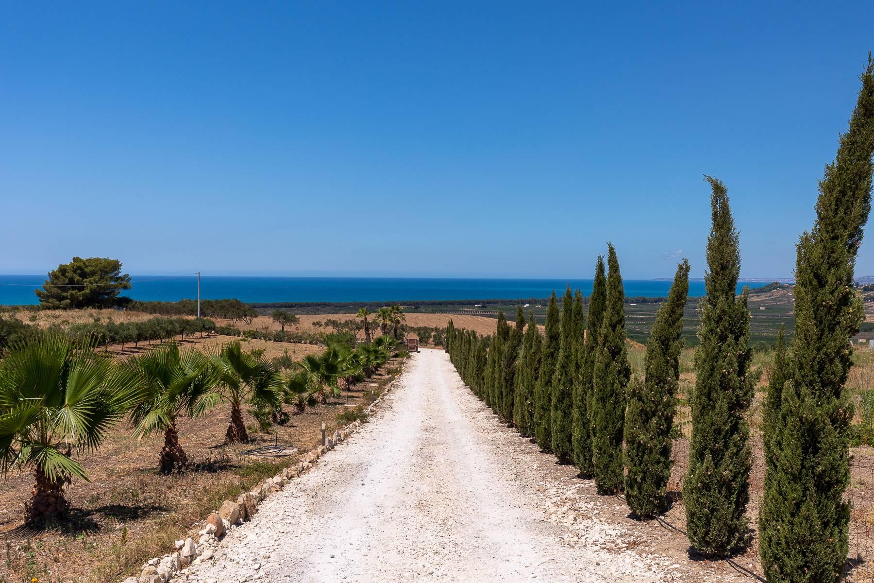 Exclusive villa with stunning views on the Mediterranean sea - 19