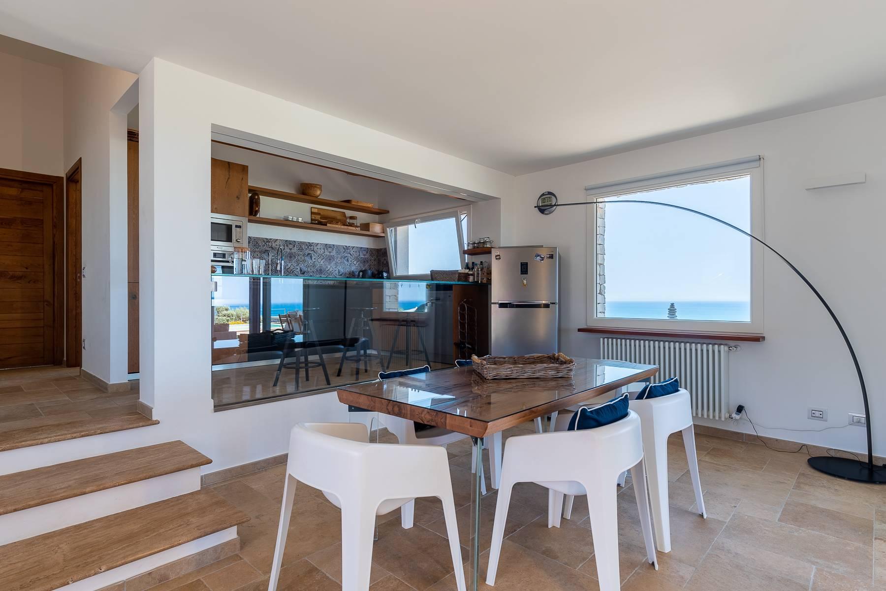 Exklusive Villa mit eindrucksvollem Blick auf das Mittelmeer - 36