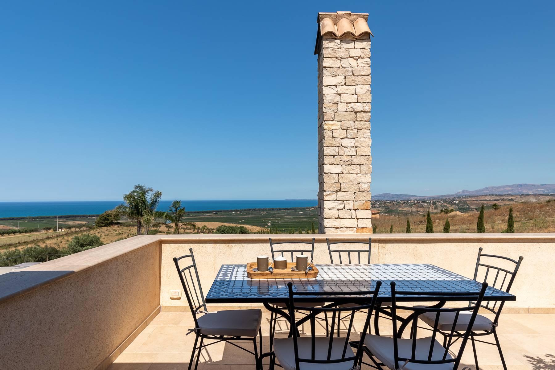 Exklusive Villa mit eindrucksvollem Blick auf das Mittelmeer - 46