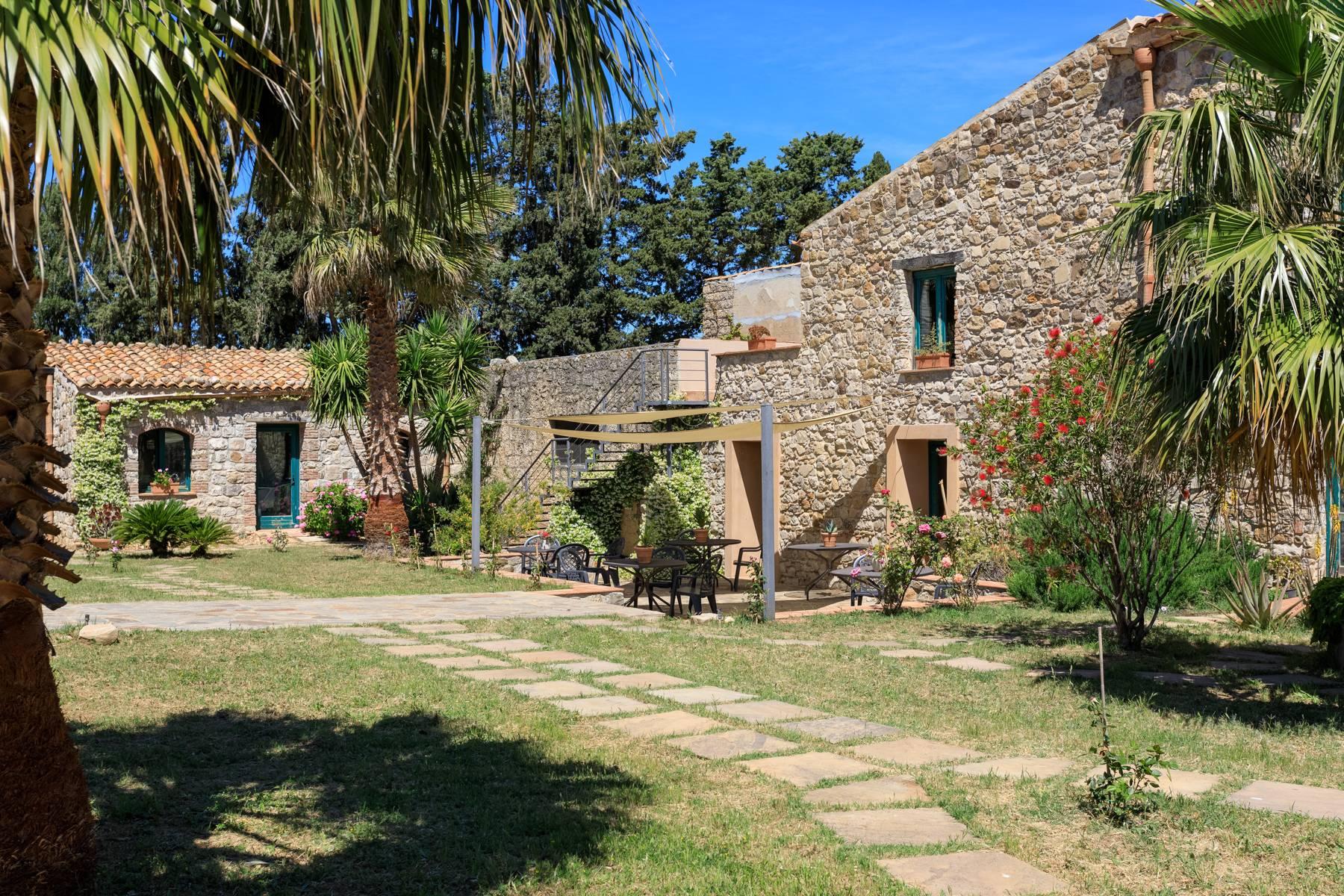 16th century farmhouse on the slopes of the Madonie park with an enchanting sea view - 24