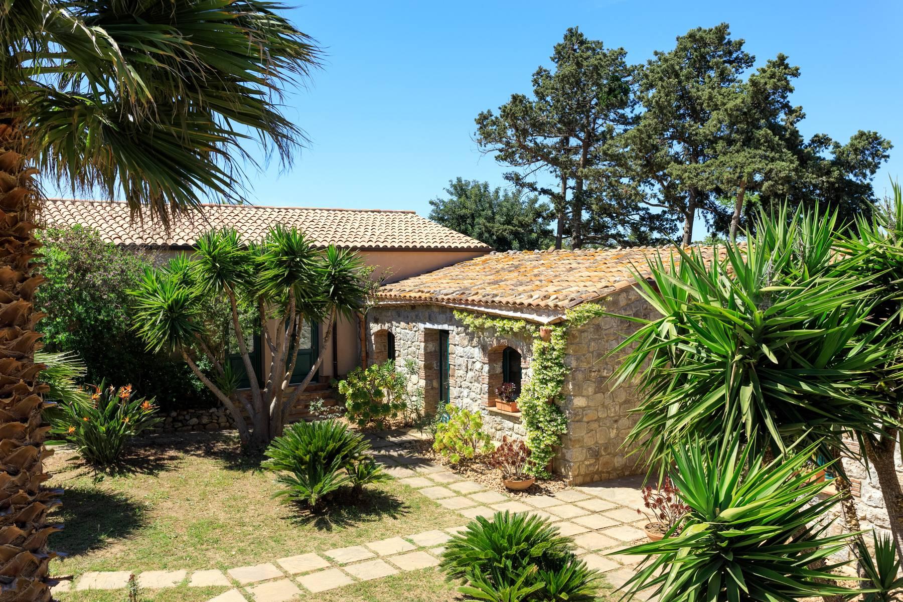 16th century farmhouse on the slopes of the Madonie park with an enchanting sea view - 28